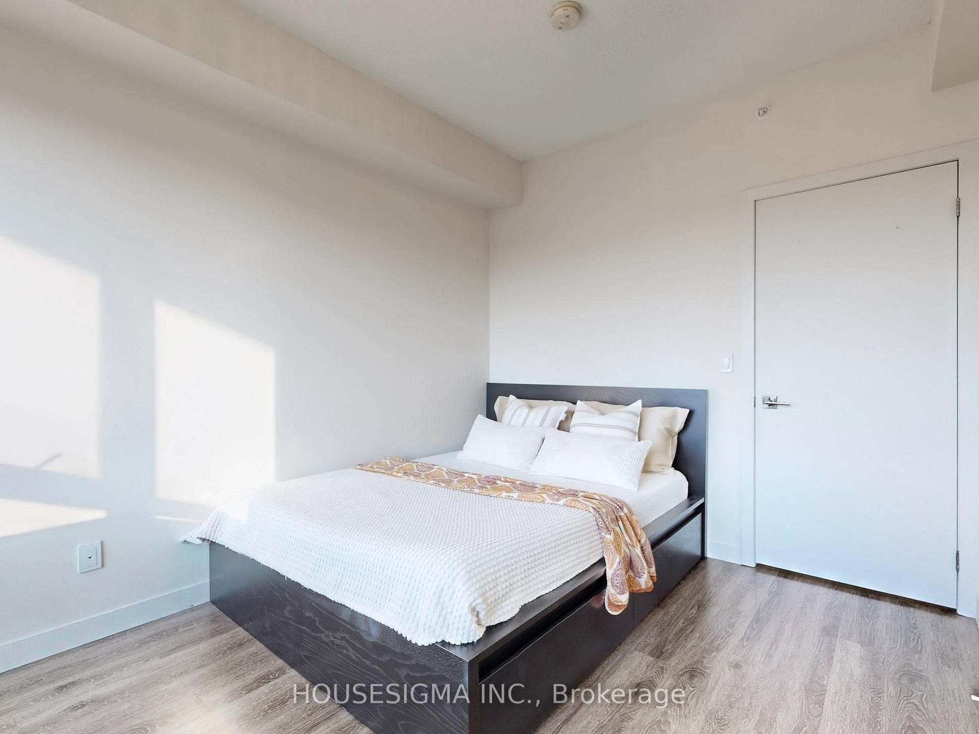 Photo 11 of Unit 146, 2093 Fairview Street, Burlington, Freeman — HOMEH