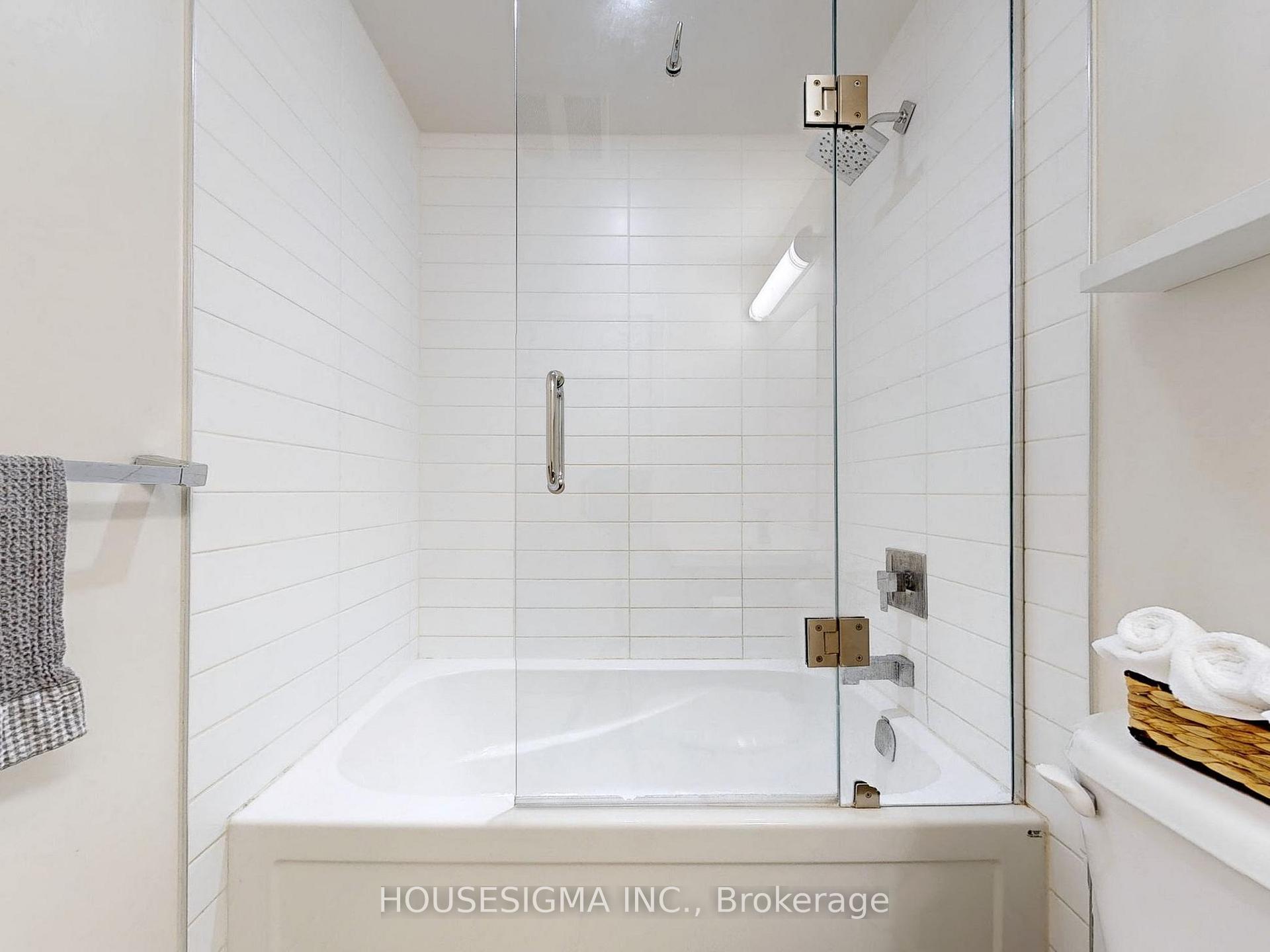 Photo 13 of Unit 146, 2093 Fairview Street, Burlington, Freeman — HOMEH