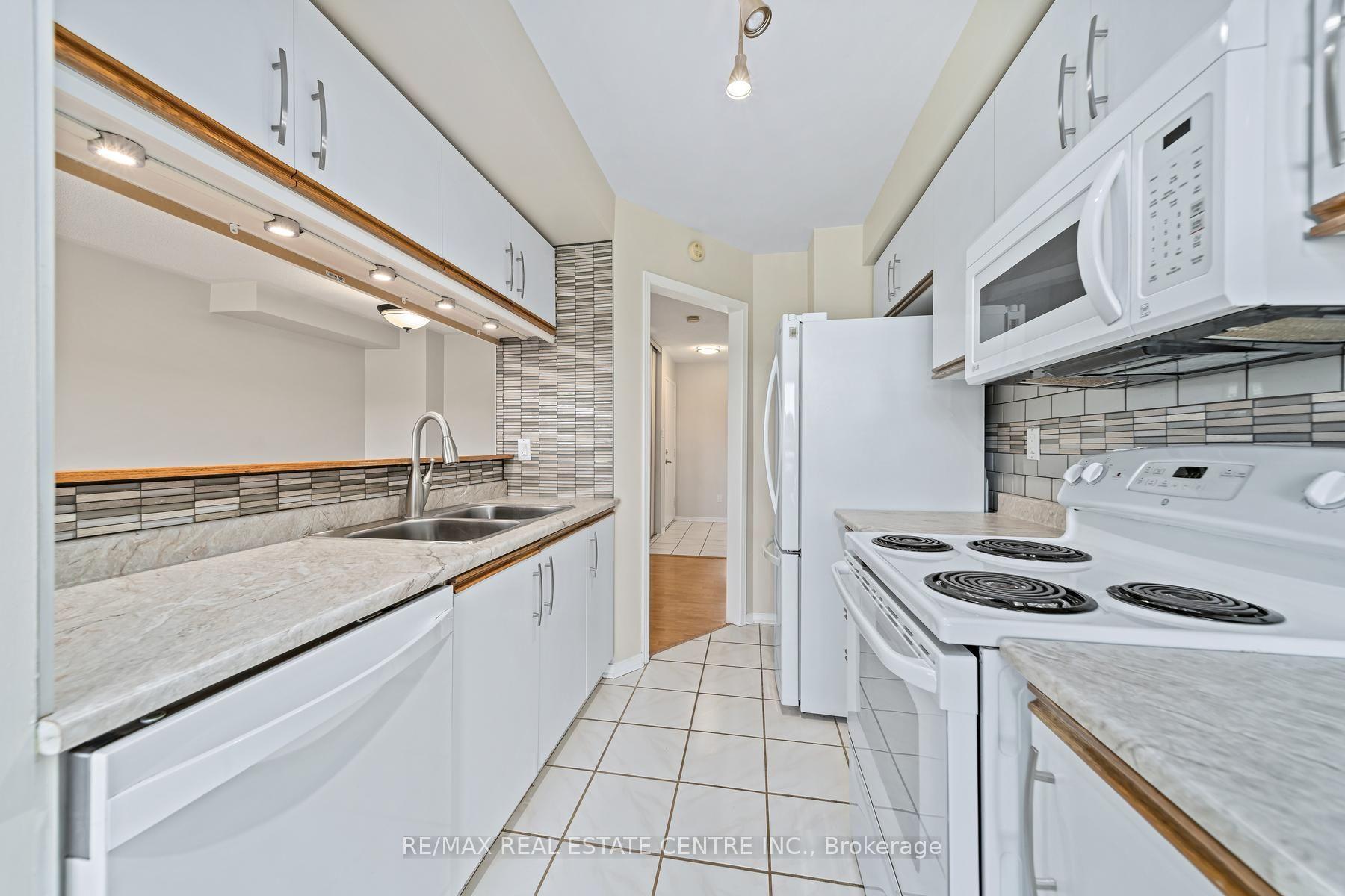 Photo 9 of Unit 97, 59 Corey Circle, Halton Hills, Georgetown — HOMEH