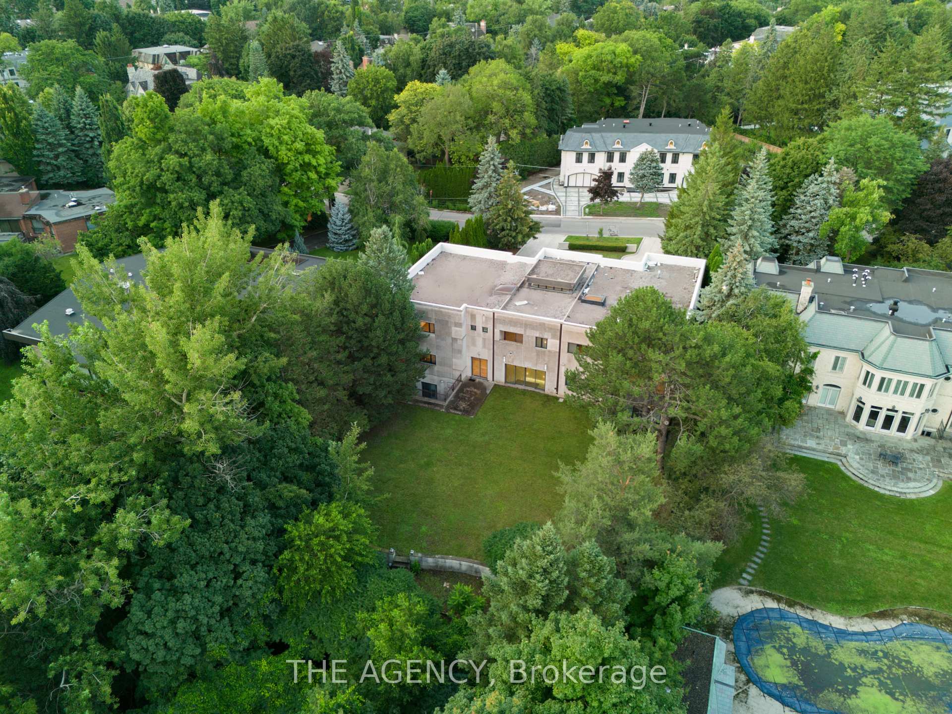 Photo 1 of 23 Bayview Ridge, North York, Bridle Path-Sunnybrook-York Mills — HOMEH