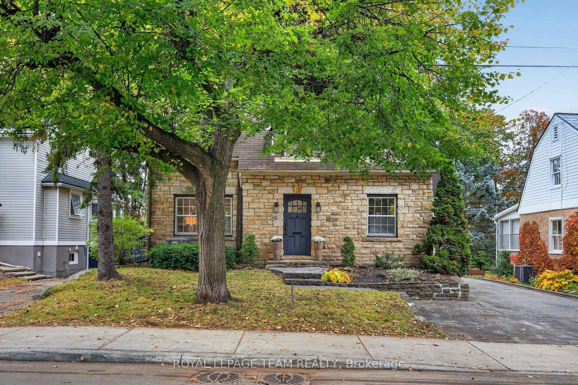 Photo 2 of 482 Broadview Avenue, Ottawa, McKellar/Highland — HOMEH