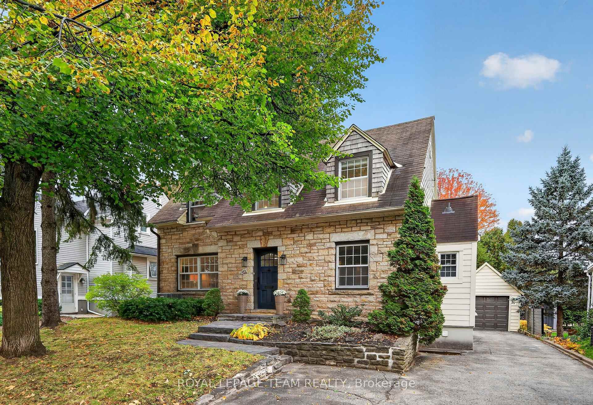 Photo 3 of 482 Broadview Avenue, Ottawa, McKellar/Highland — HOMEH