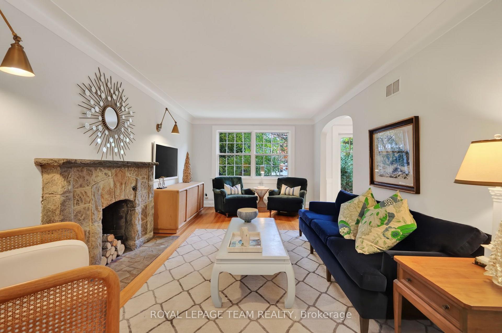 Photo 8 of 482 Broadview Avenue, Ottawa, McKellar/Highland — HOMEH