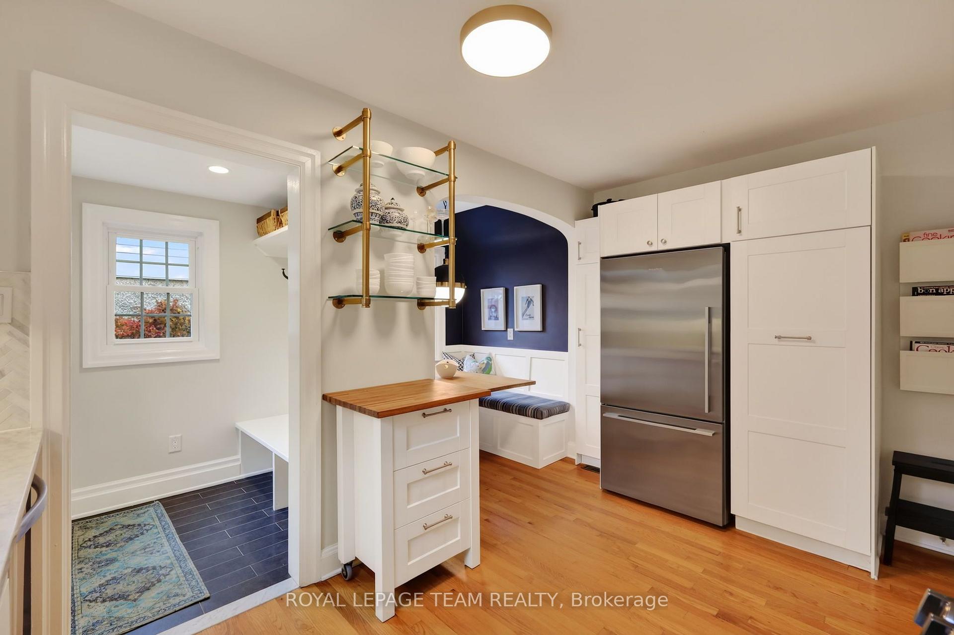 Photo 14 of 482 Broadview Avenue, Ottawa, McKellar/Highland — HOMEH