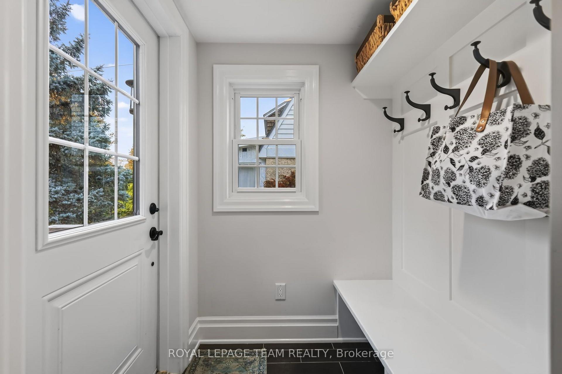 Photo 17 of 482 Broadview Avenue, Ottawa, McKellar/Highland — HOMEH