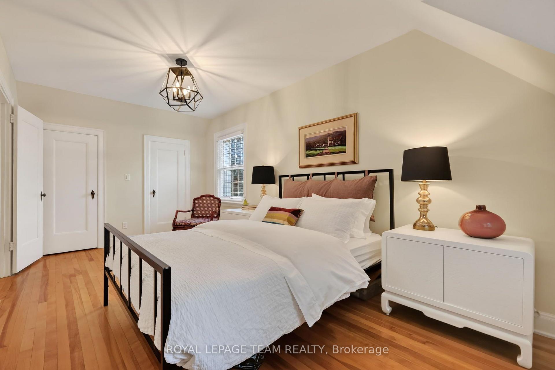 Photo 25 of 482 Broadview Avenue, Ottawa, McKellar/Highland — HOMEH