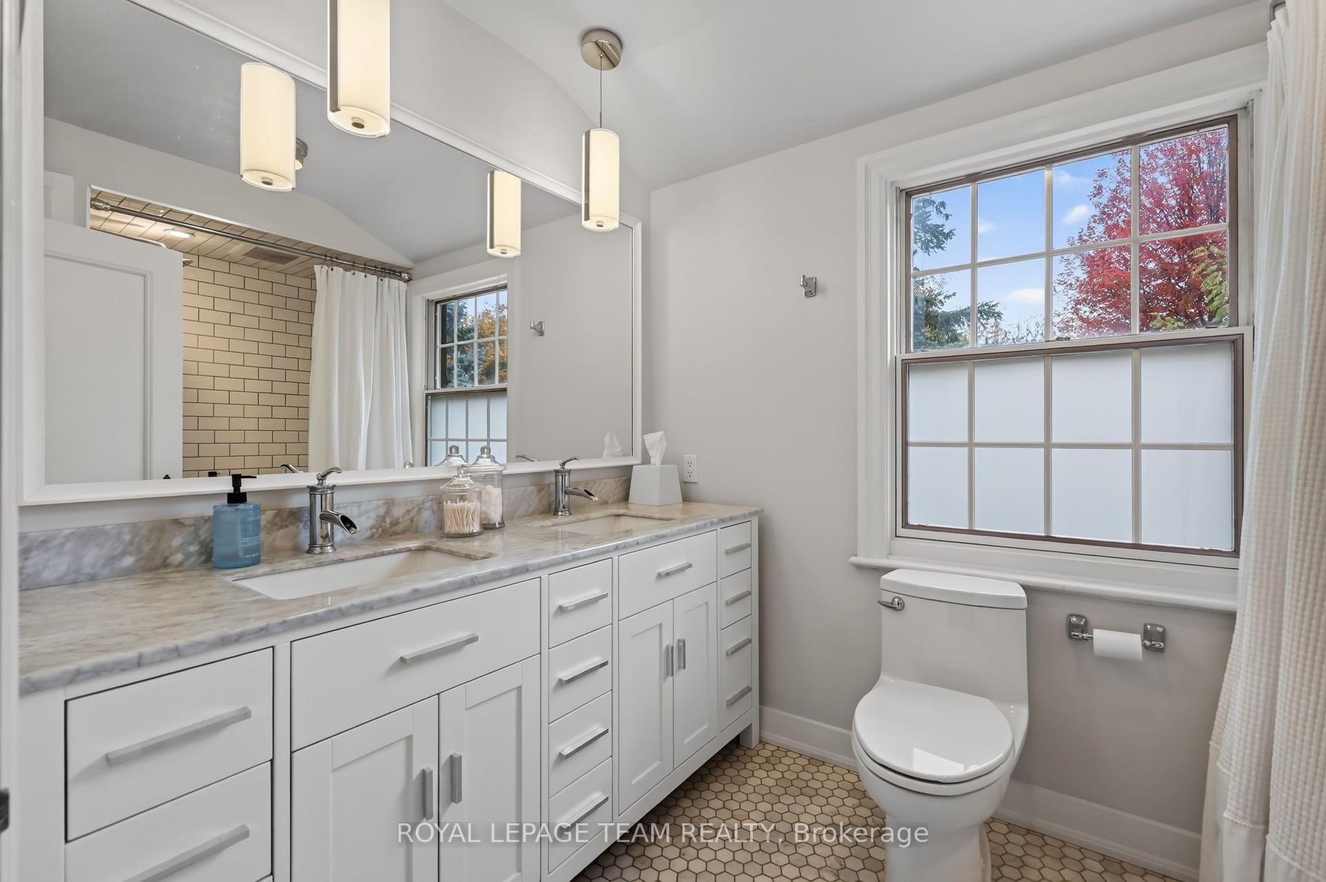Photo 30 of 482 Broadview Avenue, Ottawa, McKellar/Highland — HOMEH