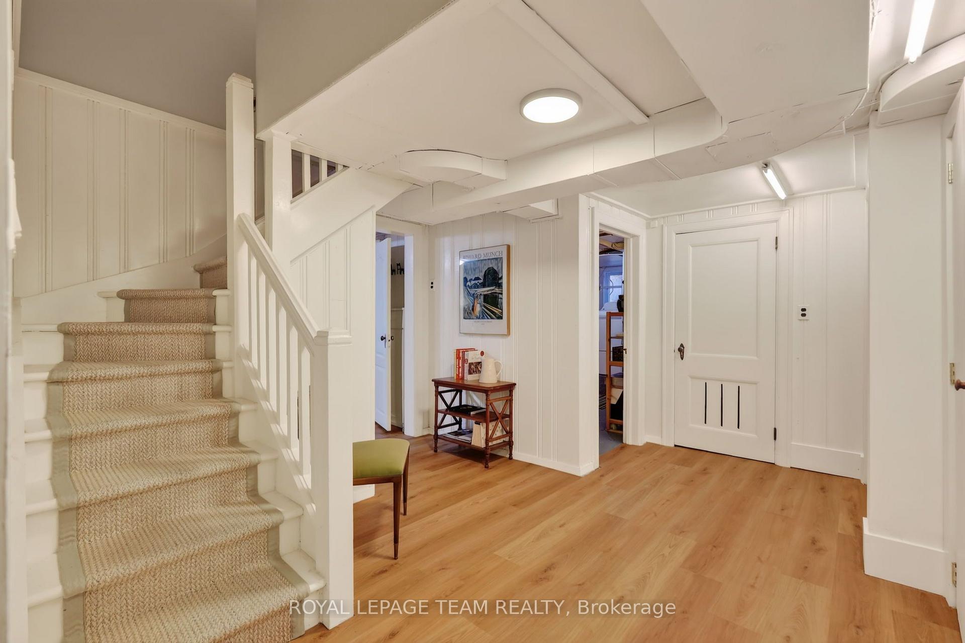 Photo 33 of 482 Broadview Avenue, Ottawa, McKellar/Highland — HOMEH