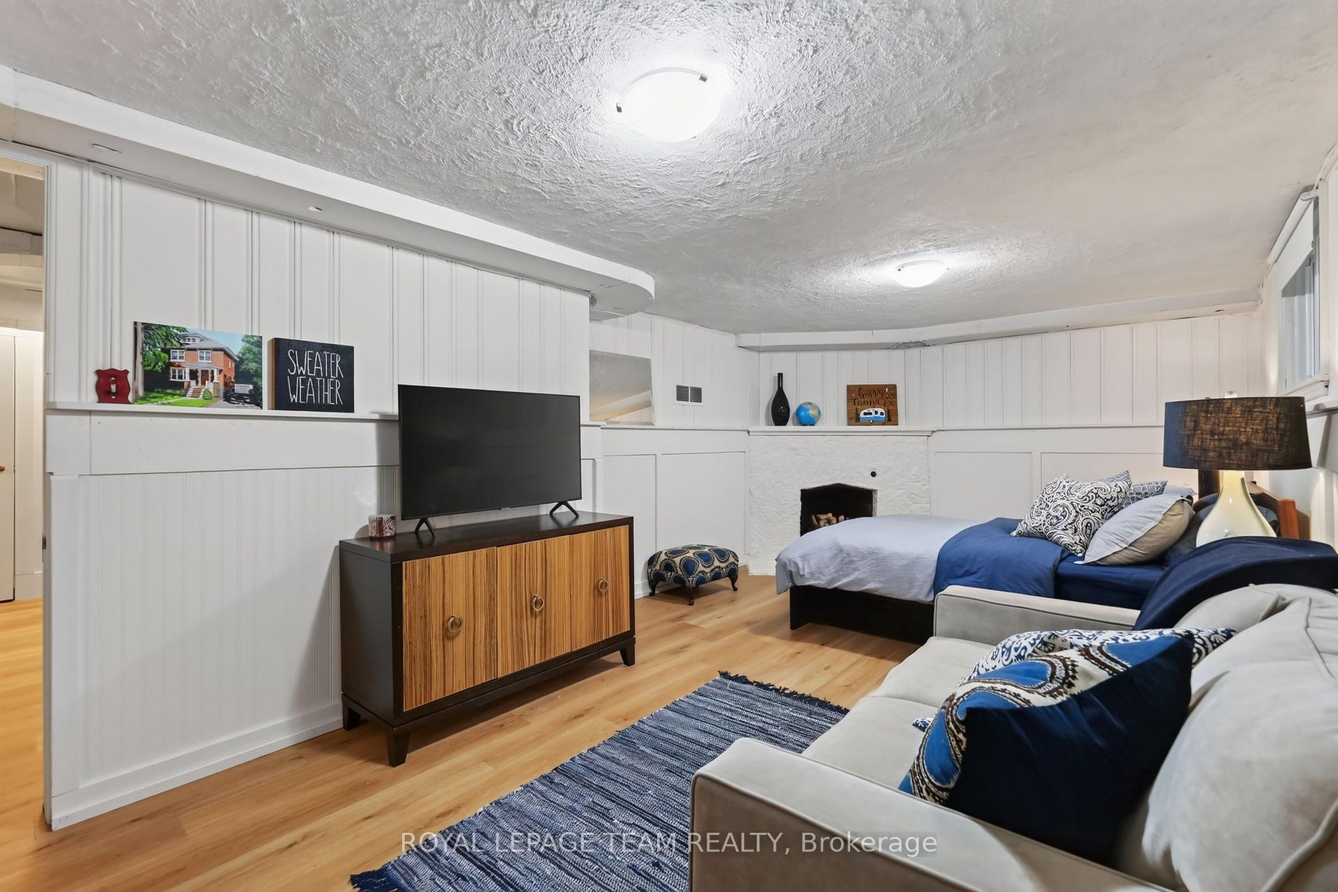 Photo 35 of 482 Broadview Avenue, Ottawa, McKellar/Highland — HOMEH
