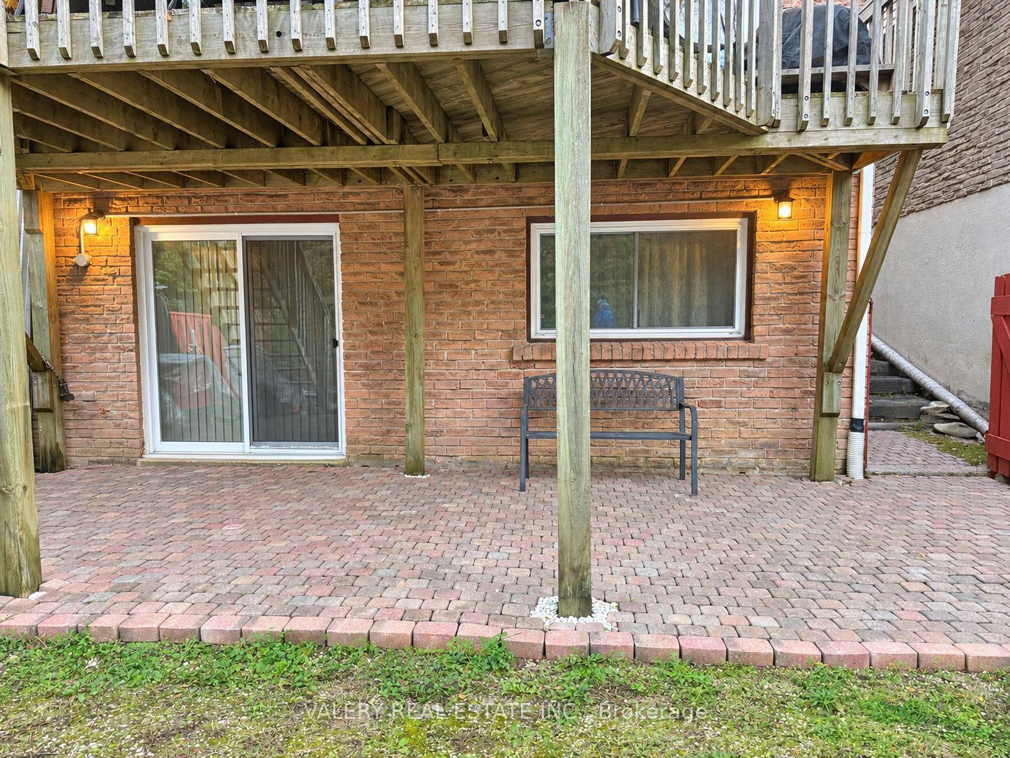 Photo 2 of 120 Royal Palm Drive, Brampton, Heart Lake East — HOMEH