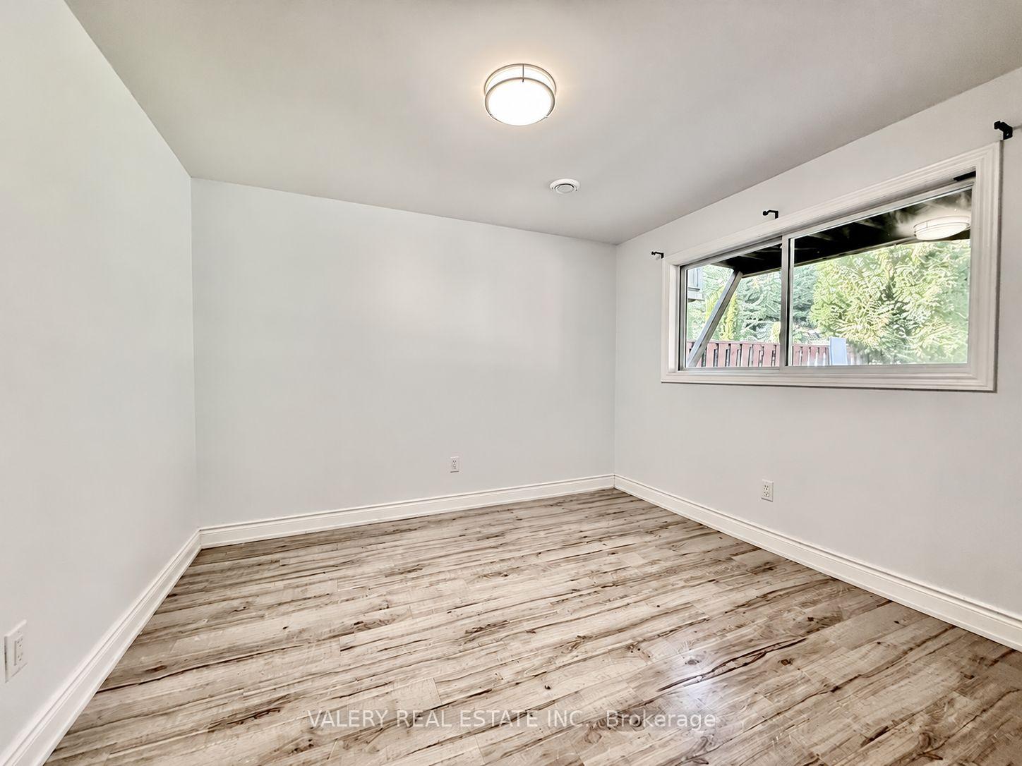 Photo 13 of 120 Royal Palm Drive, Brampton, Heart Lake East — HOMEH