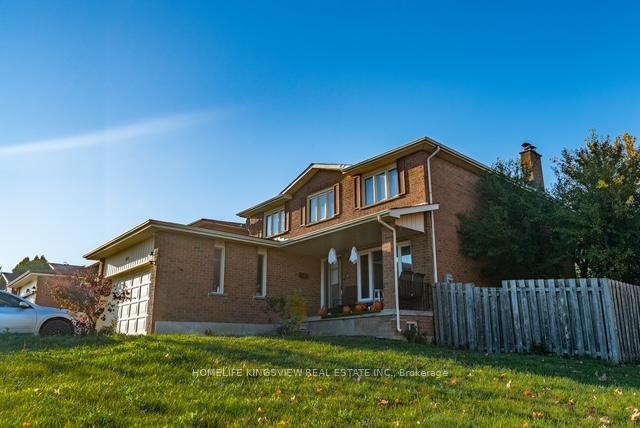 Photo 1 of 22 Kaiser Drive, Vaughan, West Woodbridge — HOMEH