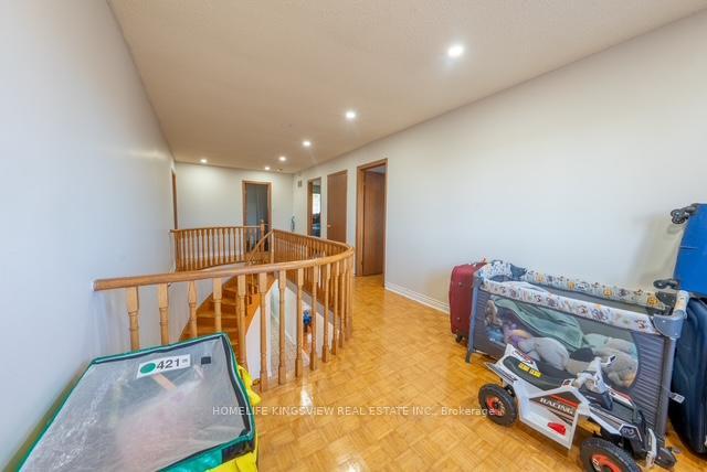 Photo 16 of 22 Kaiser Drive, Vaughan, West Woodbridge — HOMEH