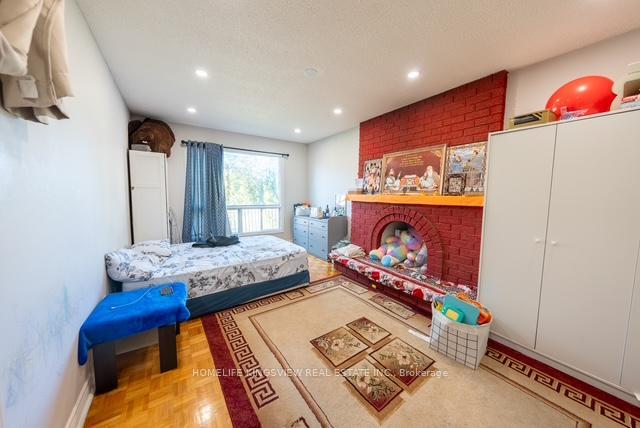 Photo 26 of 22 Kaiser Drive, Vaughan, West Woodbridge — HOMEH