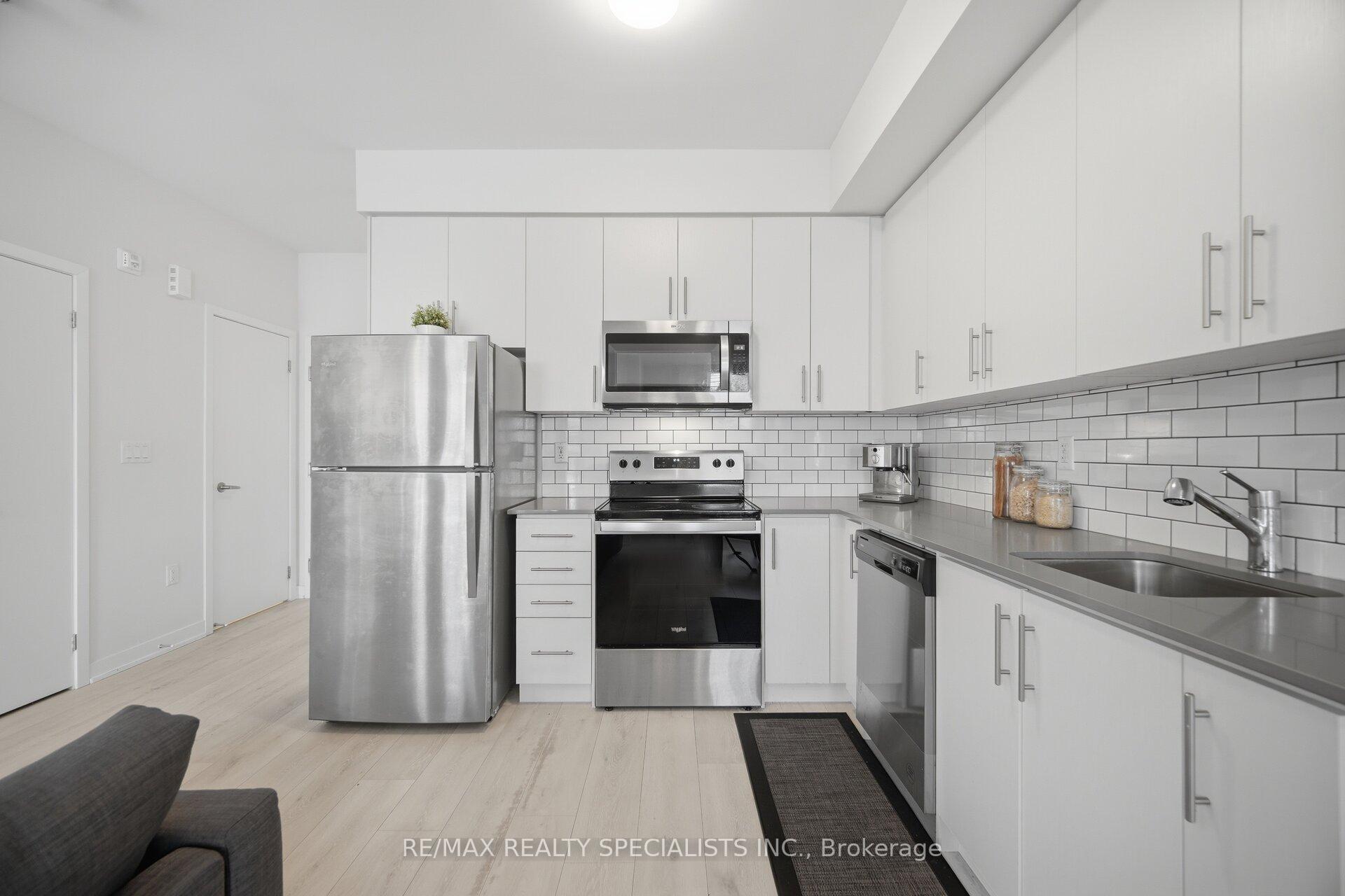 Photo 8 of Unit 21, 3405 Ridgeway Drive, Mississauga, Erin Mills — HOMEH