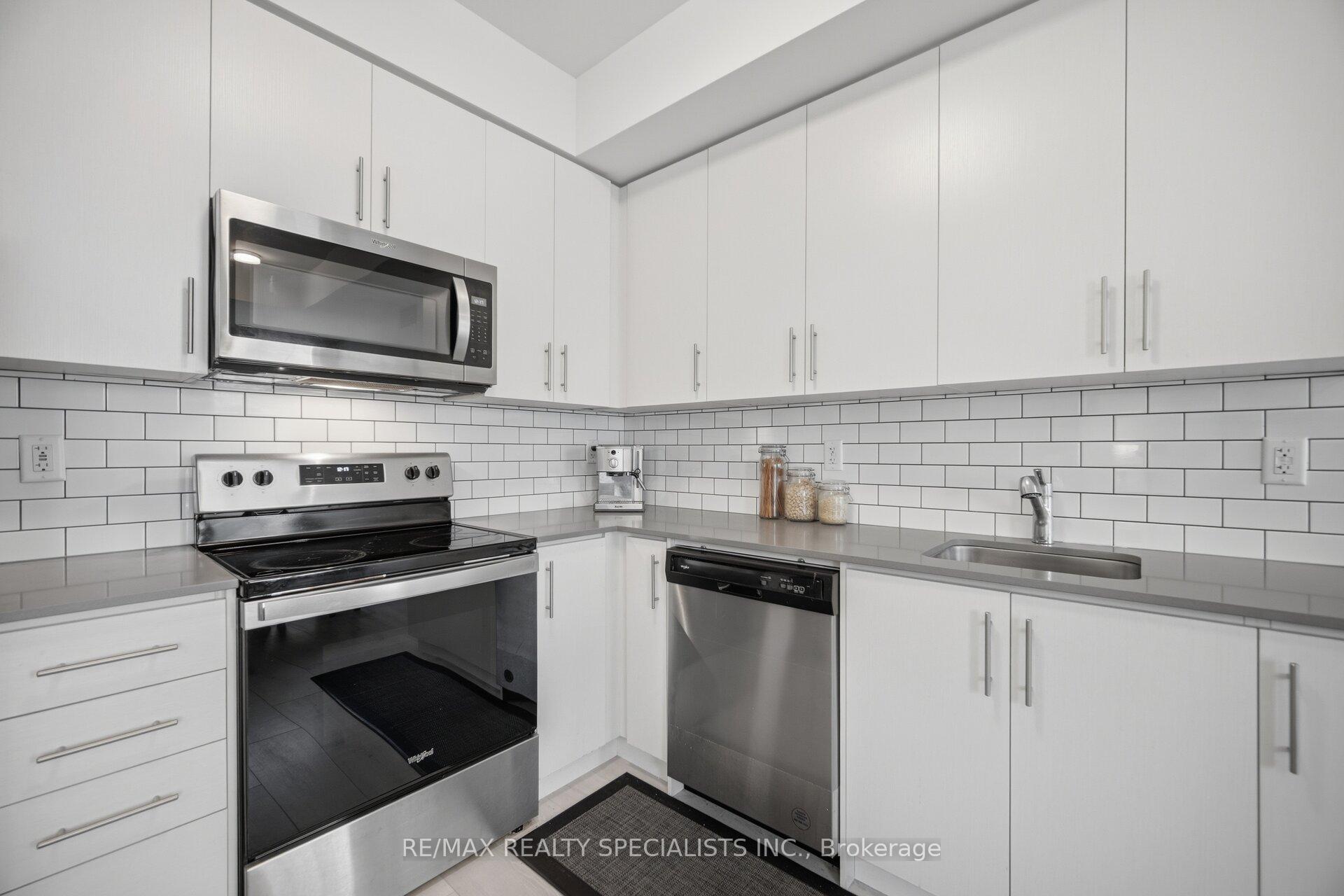 Photo 9 of Unit 21, 3405 Ridgeway Drive, Mississauga, Erin Mills — HOMEH