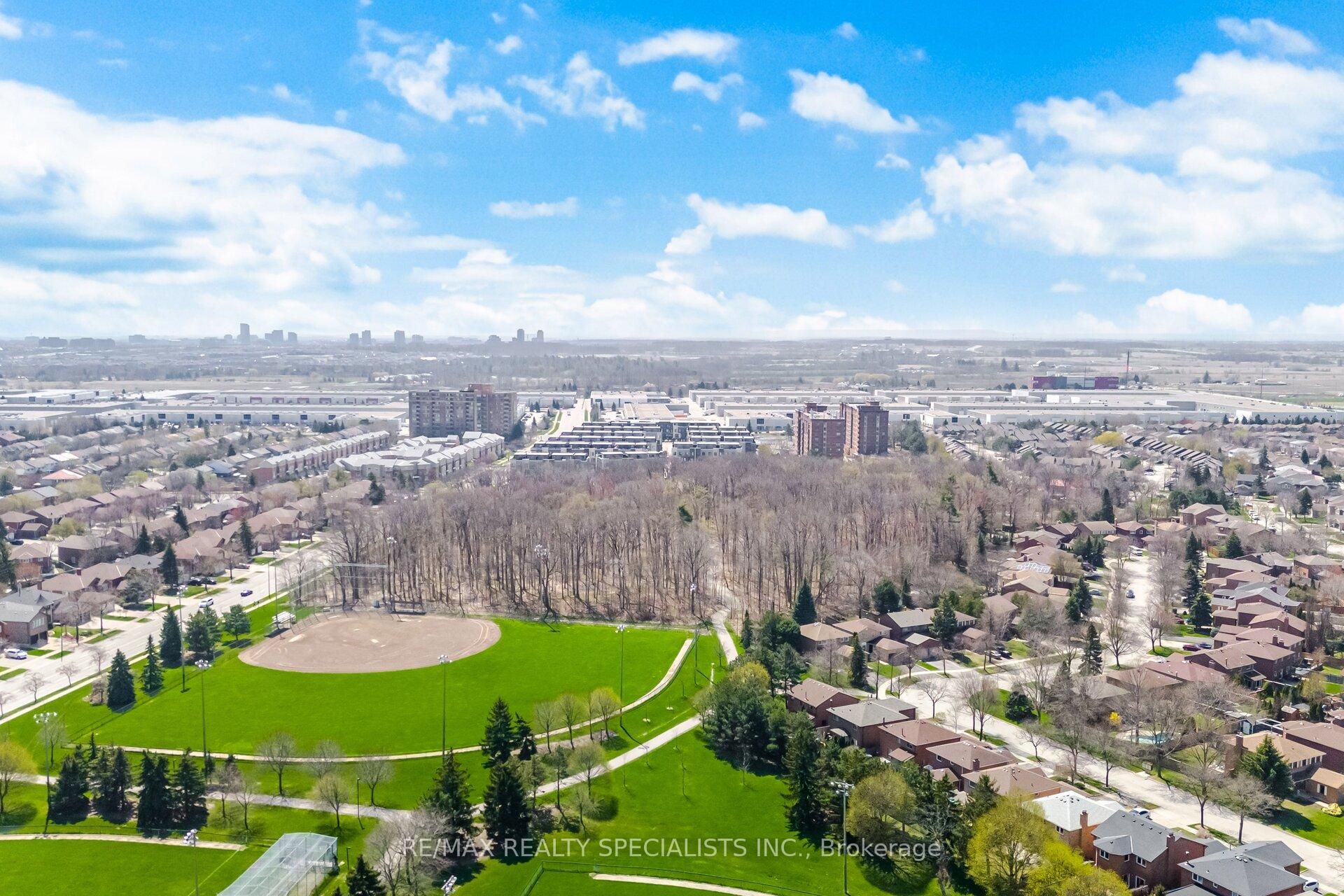 Photo 31 of Unit 21, 3405 Ridgeway Drive, Mississauga, Erin Mills — HOMEH