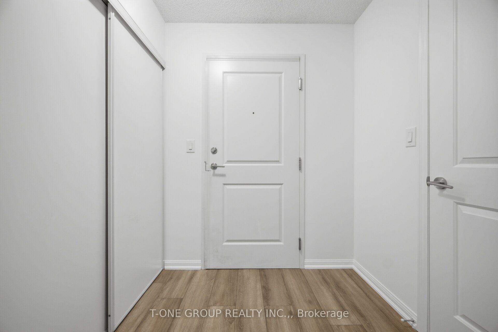 Photo 7 of Unit 311, 35 Bastion Street, Toronto, Niagara — HOMEH