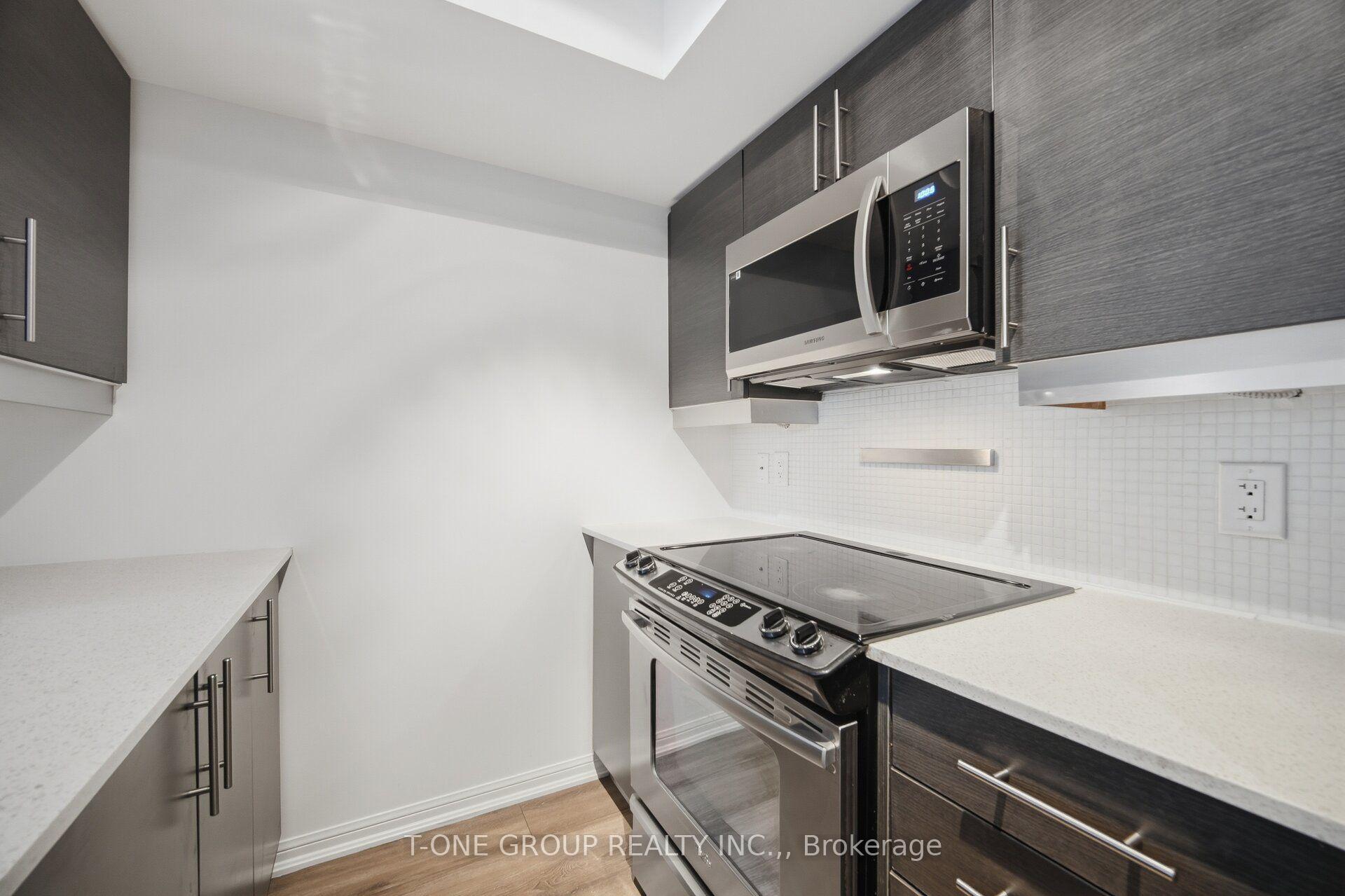 Photo 12 of Unit 311, 35 Bastion Street, Toronto, Niagara — HOMEH
