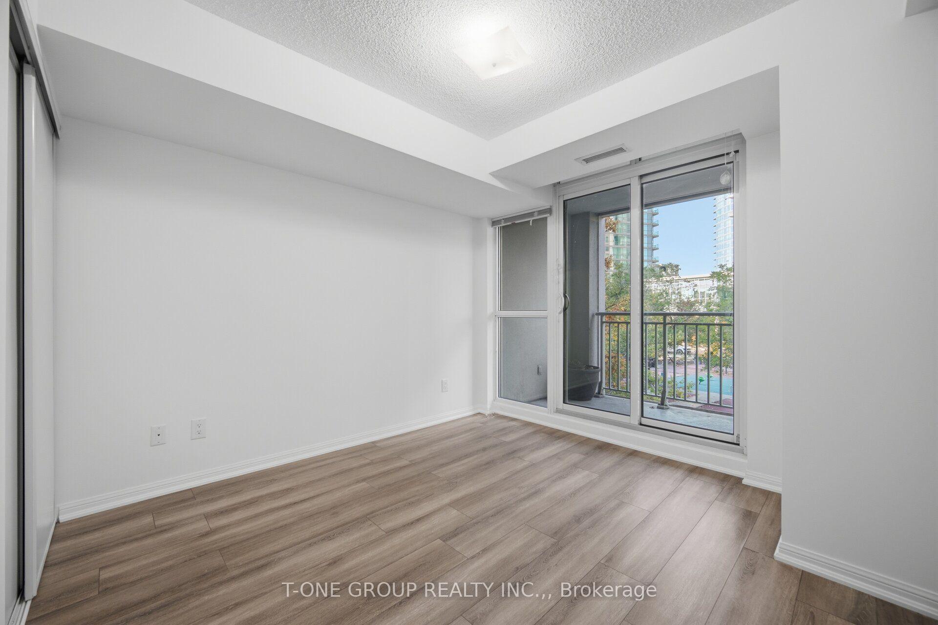 Photo 19 of Unit 311, 35 Bastion Street, Toronto, Niagara — HOMEH