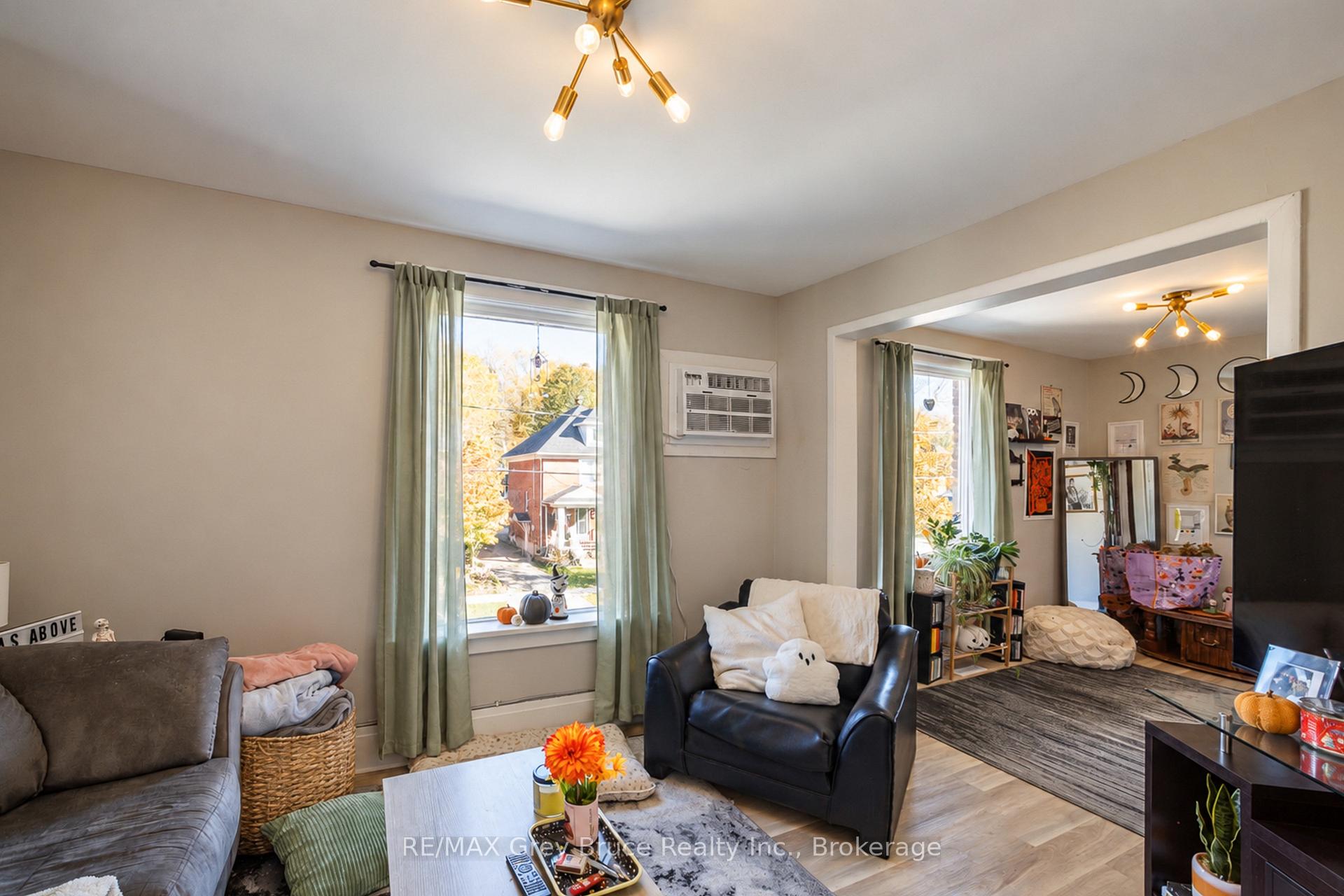 Photo 8 of 516 4th Avenue E, Owen Sound — HOMEH