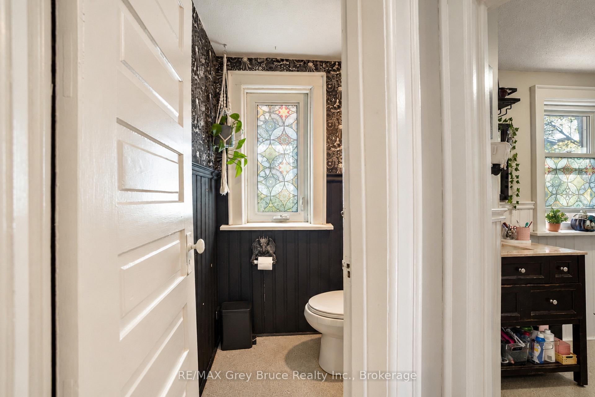 Photo 13 of 516 4th Avenue E, Owen Sound — HOMEH