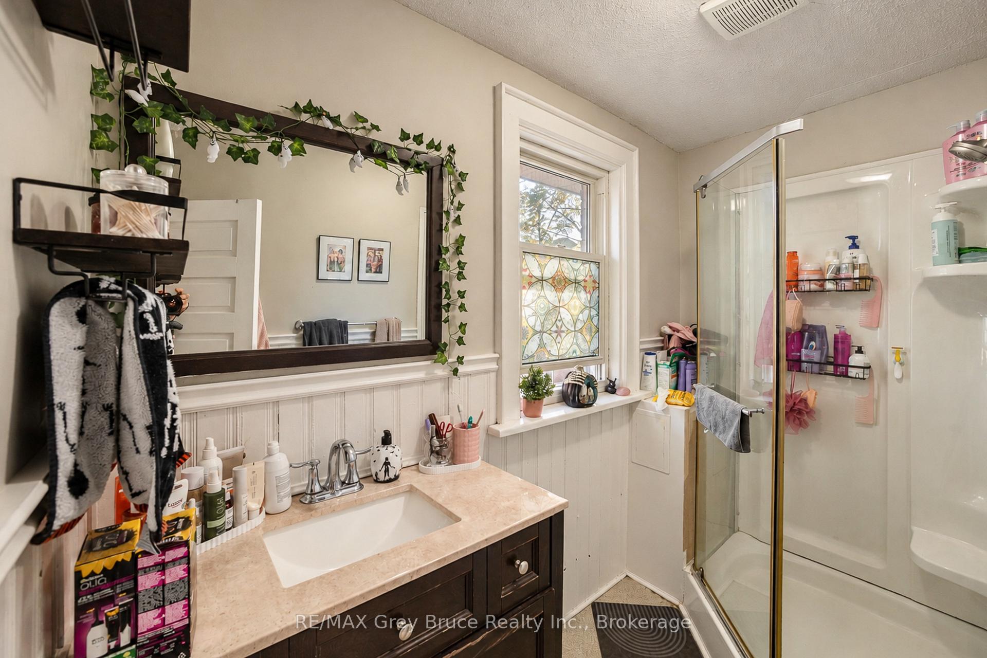 Photo 14 of 516 4th Avenue E, Owen Sound — HOMEH