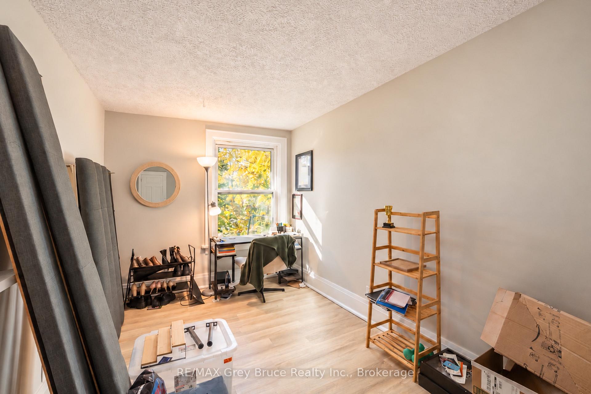 Photo 15 of 516 4th Avenue E, Owen Sound — HOMEH