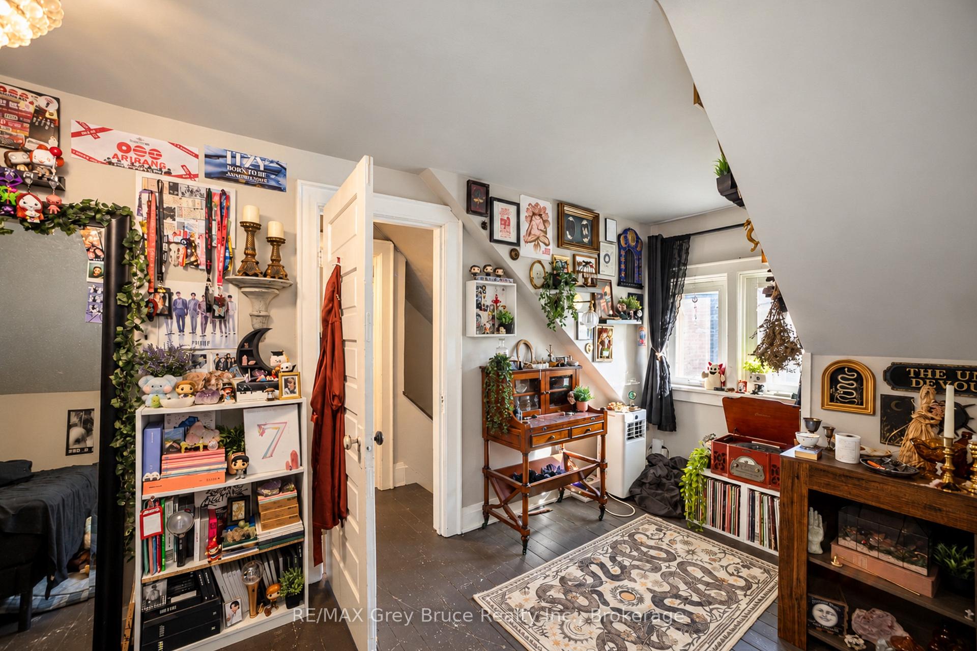 Photo 19 of 516 4th Avenue E, Owen Sound — HOMEH