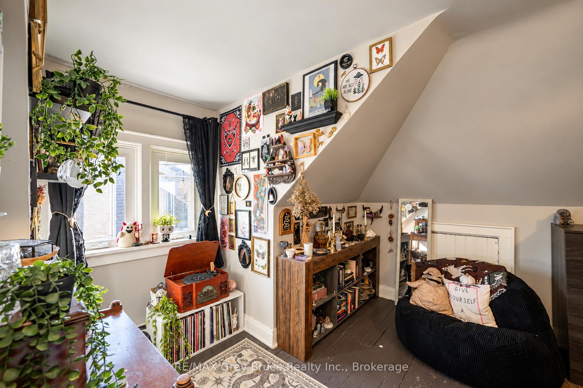 Photo 20 of 516 4th Avenue E, Owen Sound — HOMEH