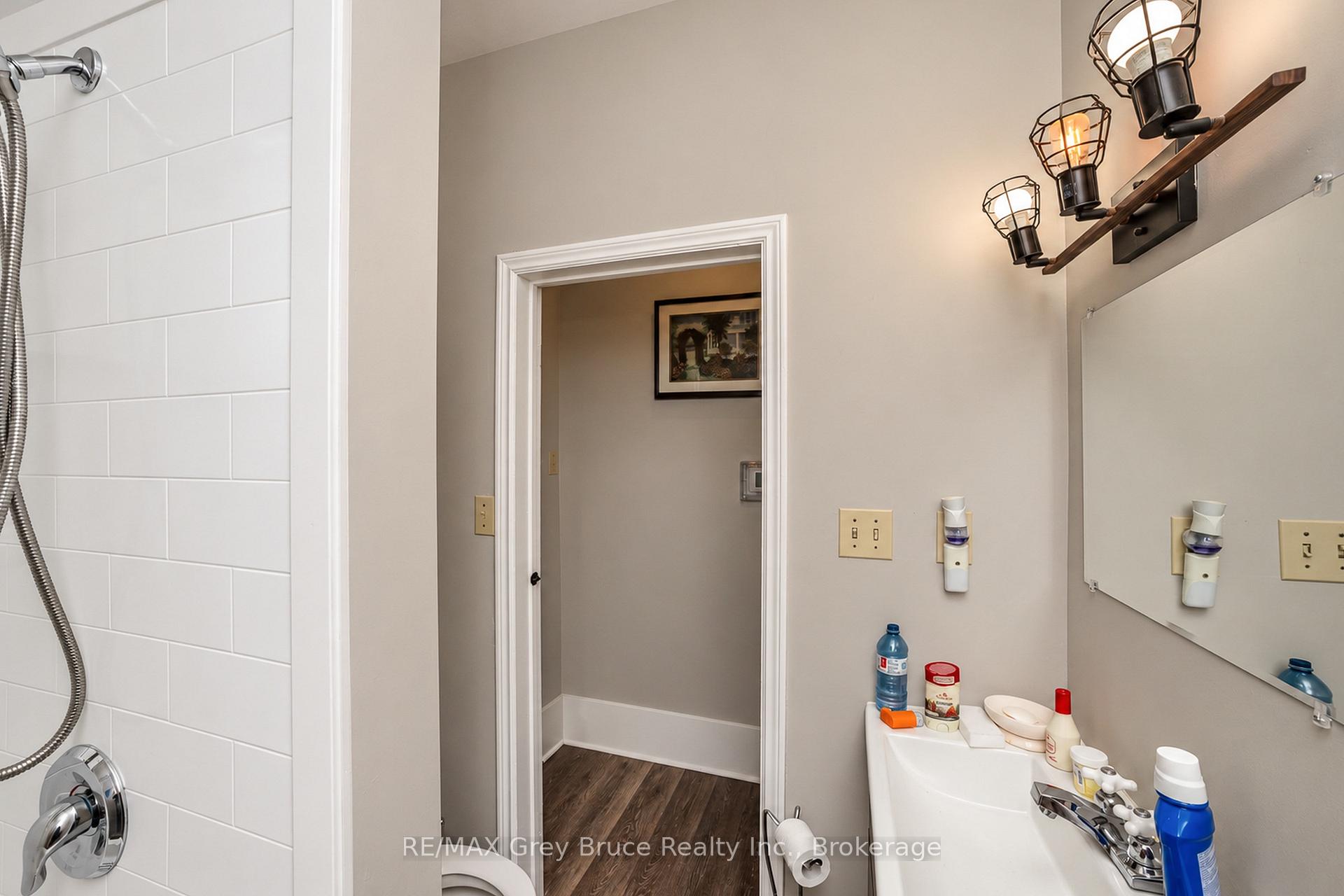 Photo 35 of 516 4th Avenue E, Owen Sound — HOMEH