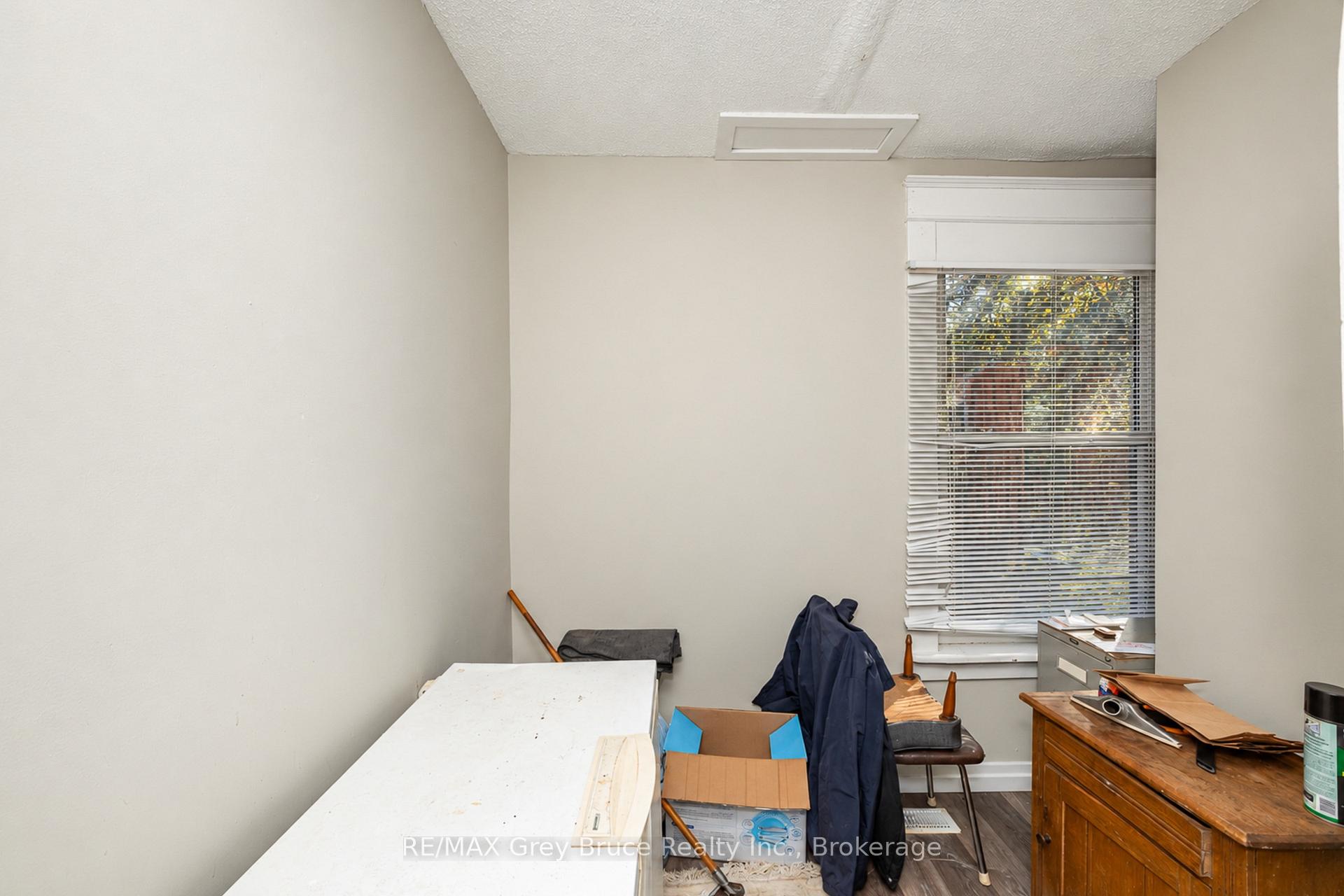 Photo 38 of 516 4th Avenue E, Owen Sound — HOMEH