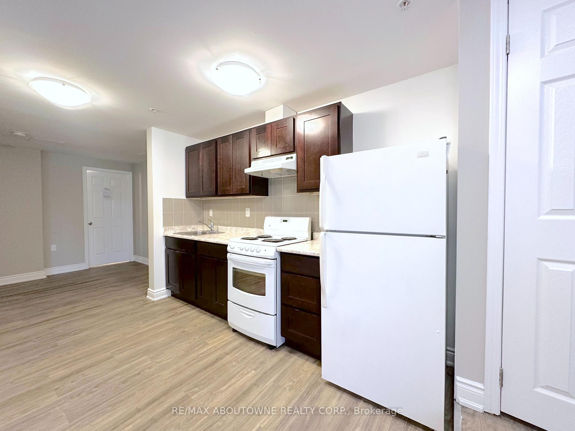 Photo 5 of Unit 109, 55 Lisgar Street, Toronto, Little Portugal — HOMEH