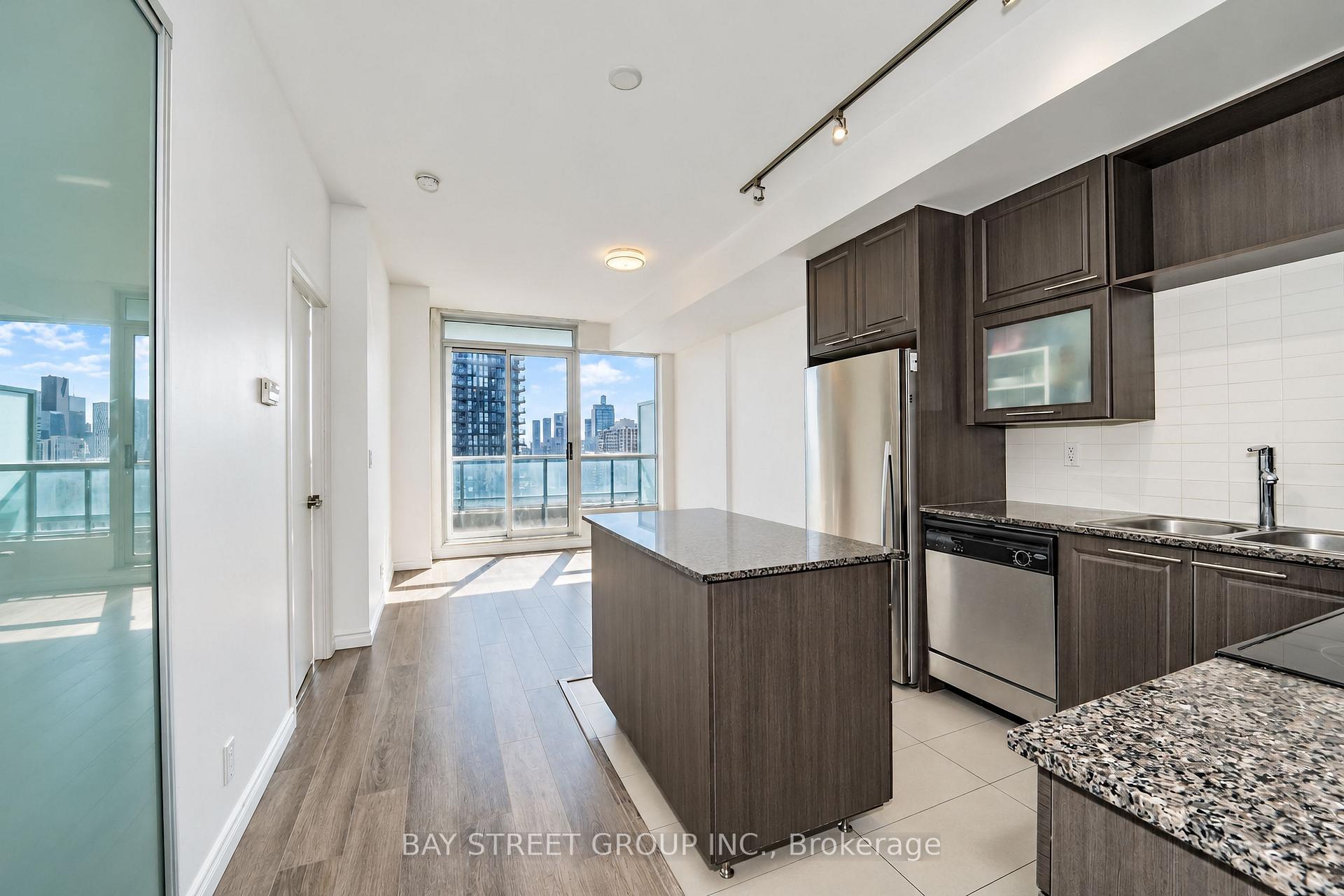 Photo 6 of Unit 2005, 500 Sherbourne Street, Toronto, North St. James Town — HOMEH
