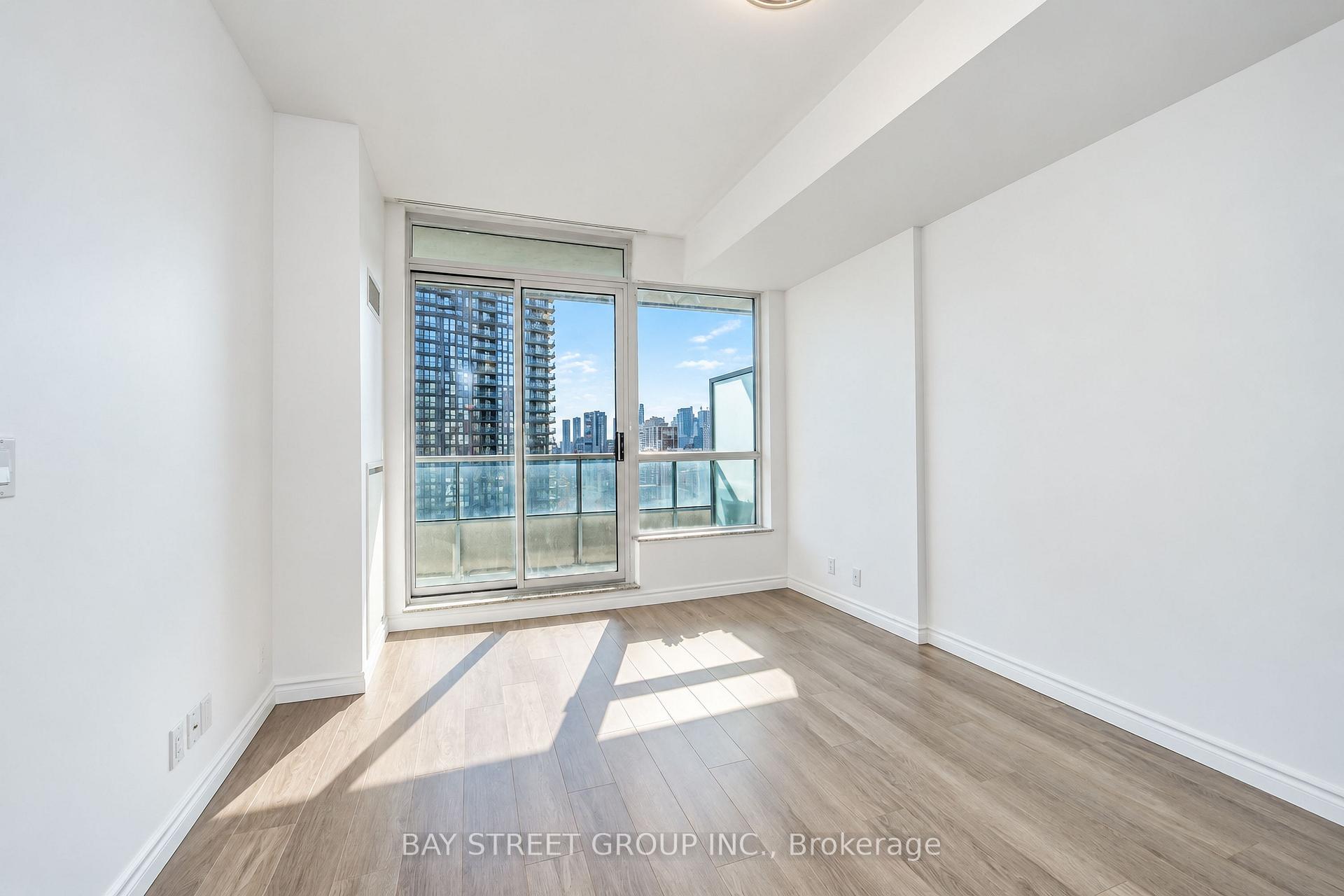 Photo 7 of Unit 2005, 500 Sherbourne Street, Toronto, North St. James Town — HOMEH