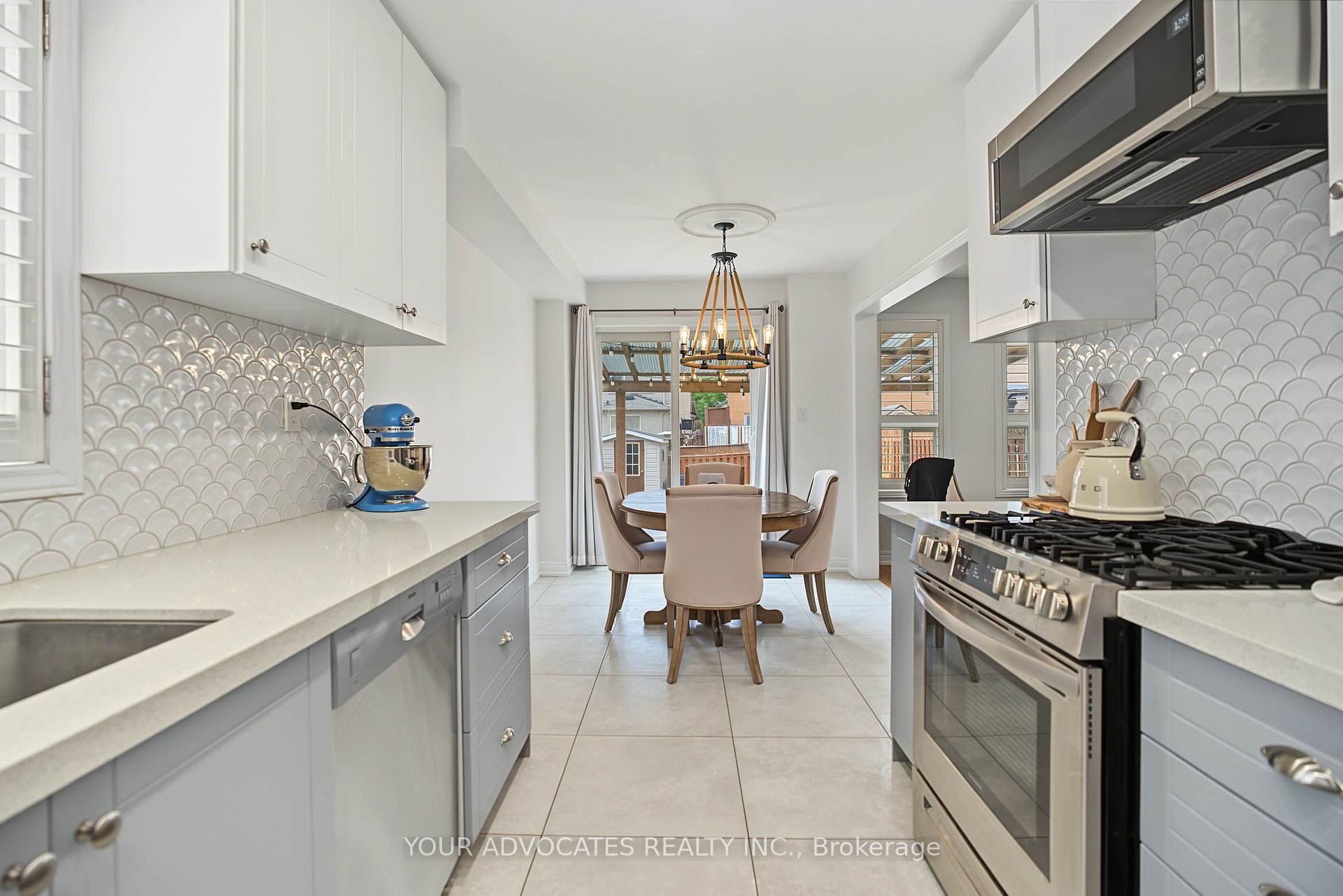 Photo 6 of 14 La Neve Avenue, Vaughan, Sonoma Heights — HOMEH