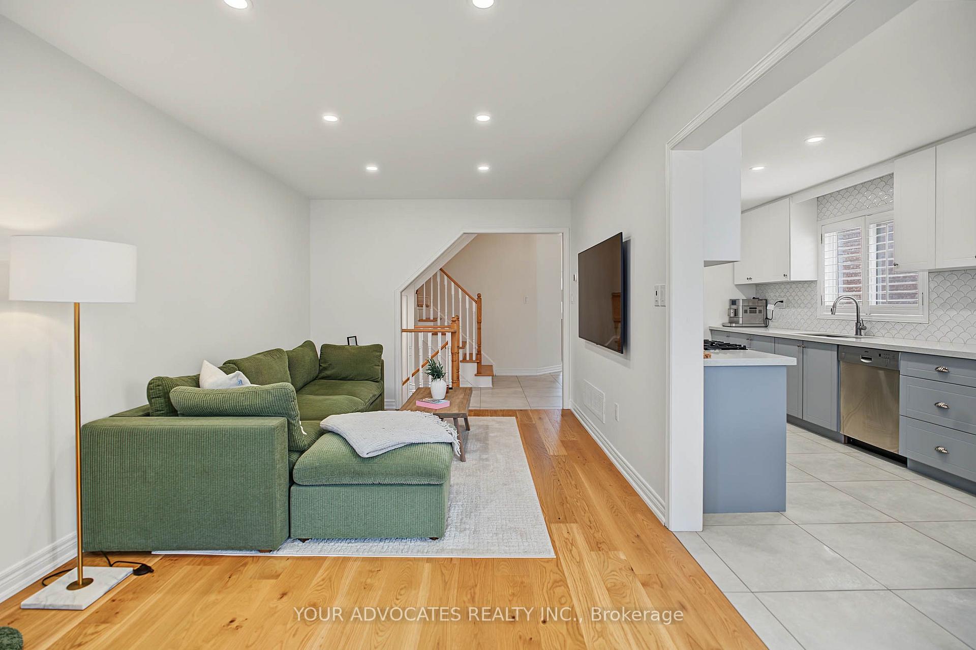 Photo 9 of 14 La Neve Avenue, Vaughan, Sonoma Heights — HOMEH