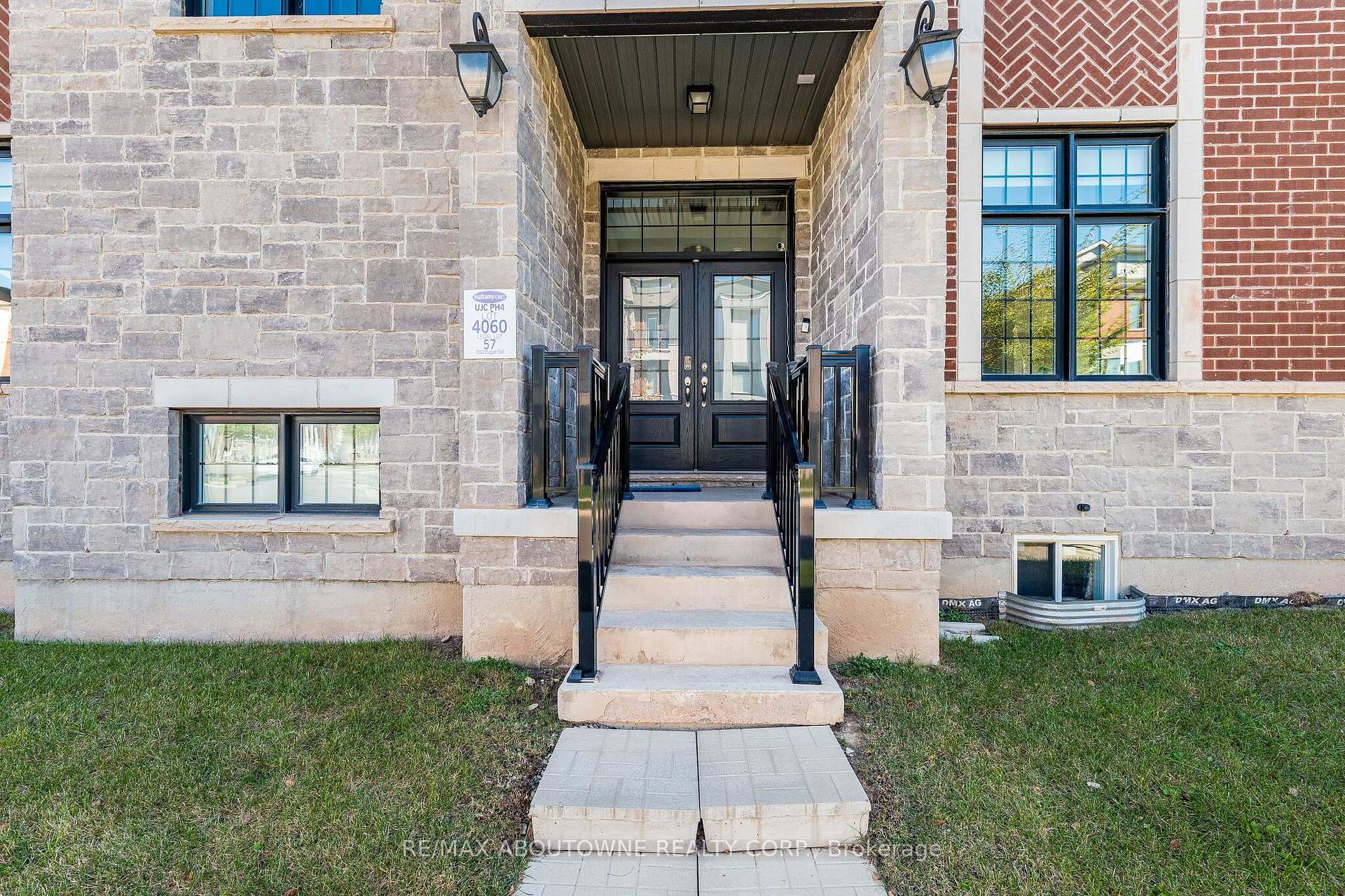 Photo 6 of 3002 Duggan Trail, Oakville, Joshua Meadows — HOMEH