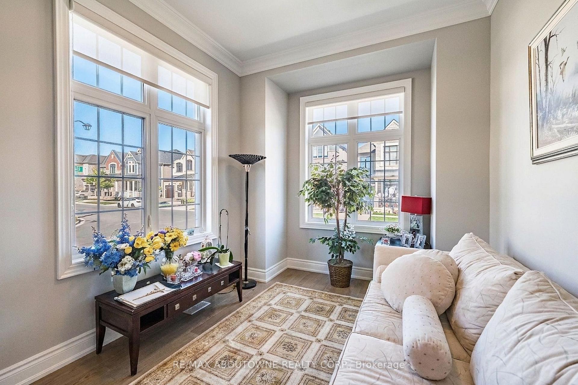 Photo 9 of 3002 Duggan Trail, Oakville, Joshua Meadows — HOMEH
