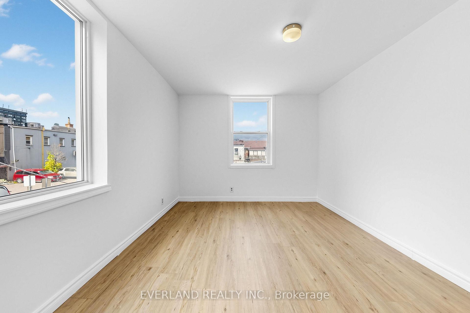 Photo 8 of Unit B, 20 King Street, Oshawa, Central — HOMEH