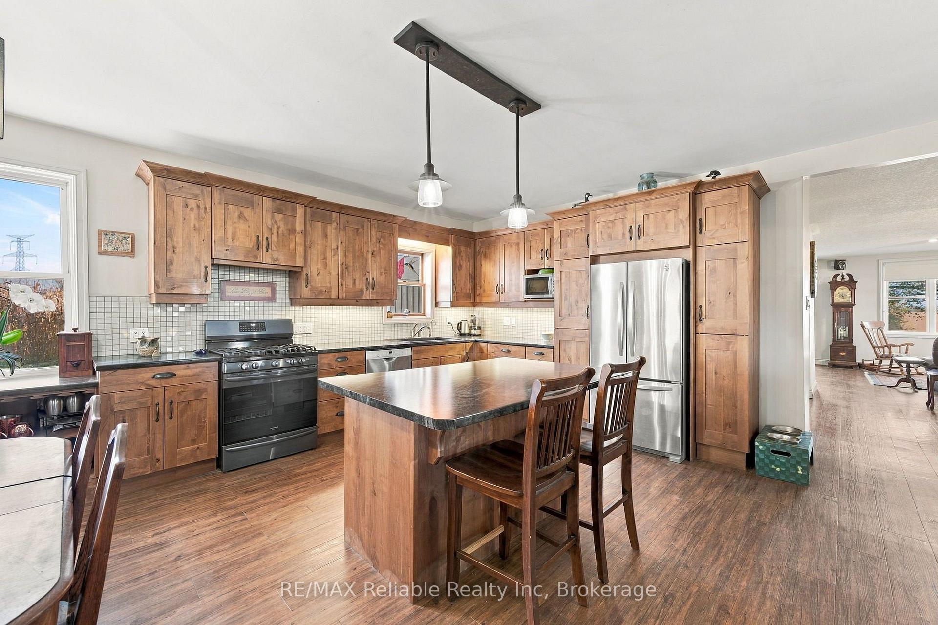 Photo 17 of 81567 Cp Line, Ashfield-Colborne-Wawanosh, Colborne — HOMEH