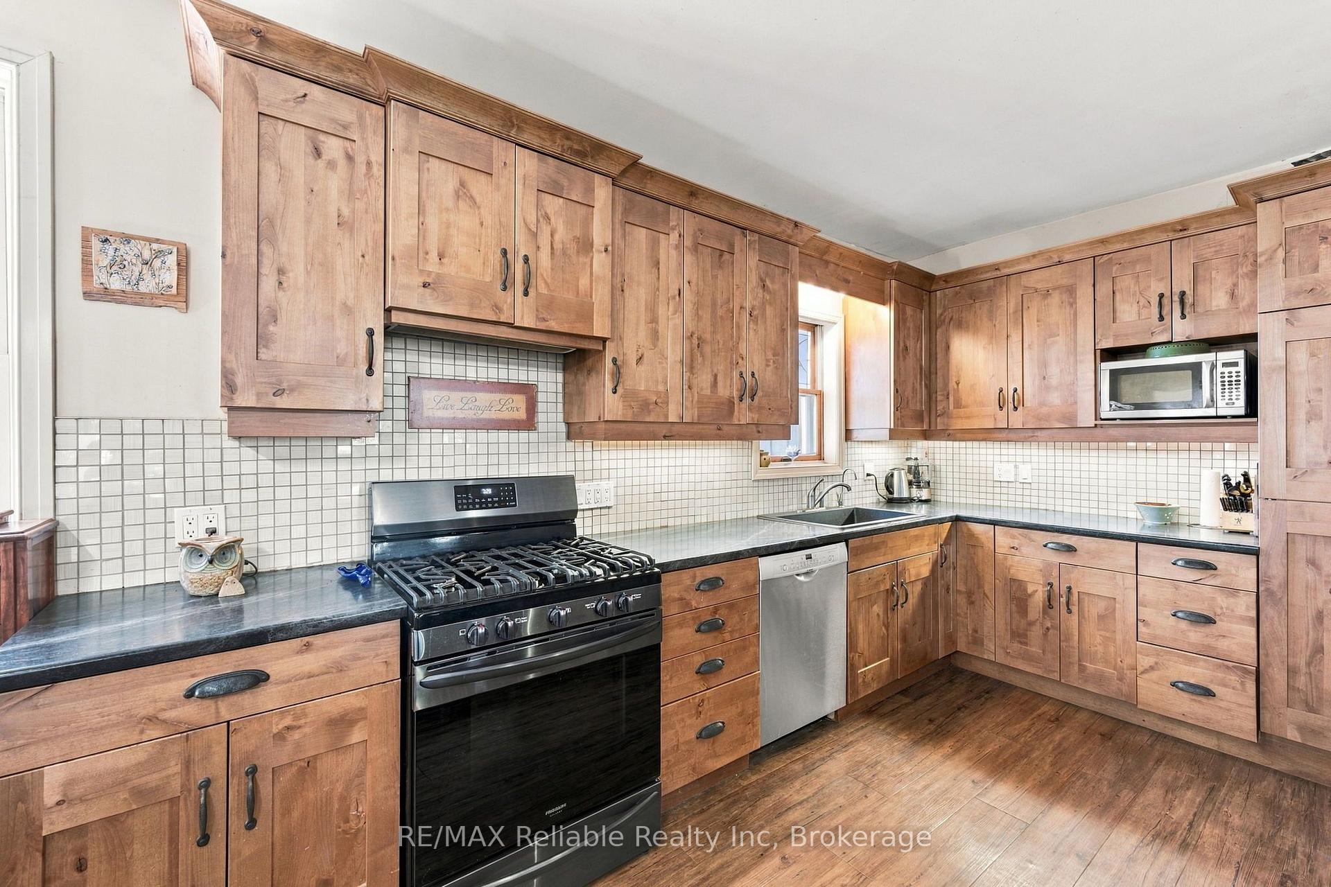 Photo 18 of 81567 Cp Line, Ashfield-Colborne-Wawanosh, Colborne — HOMEH