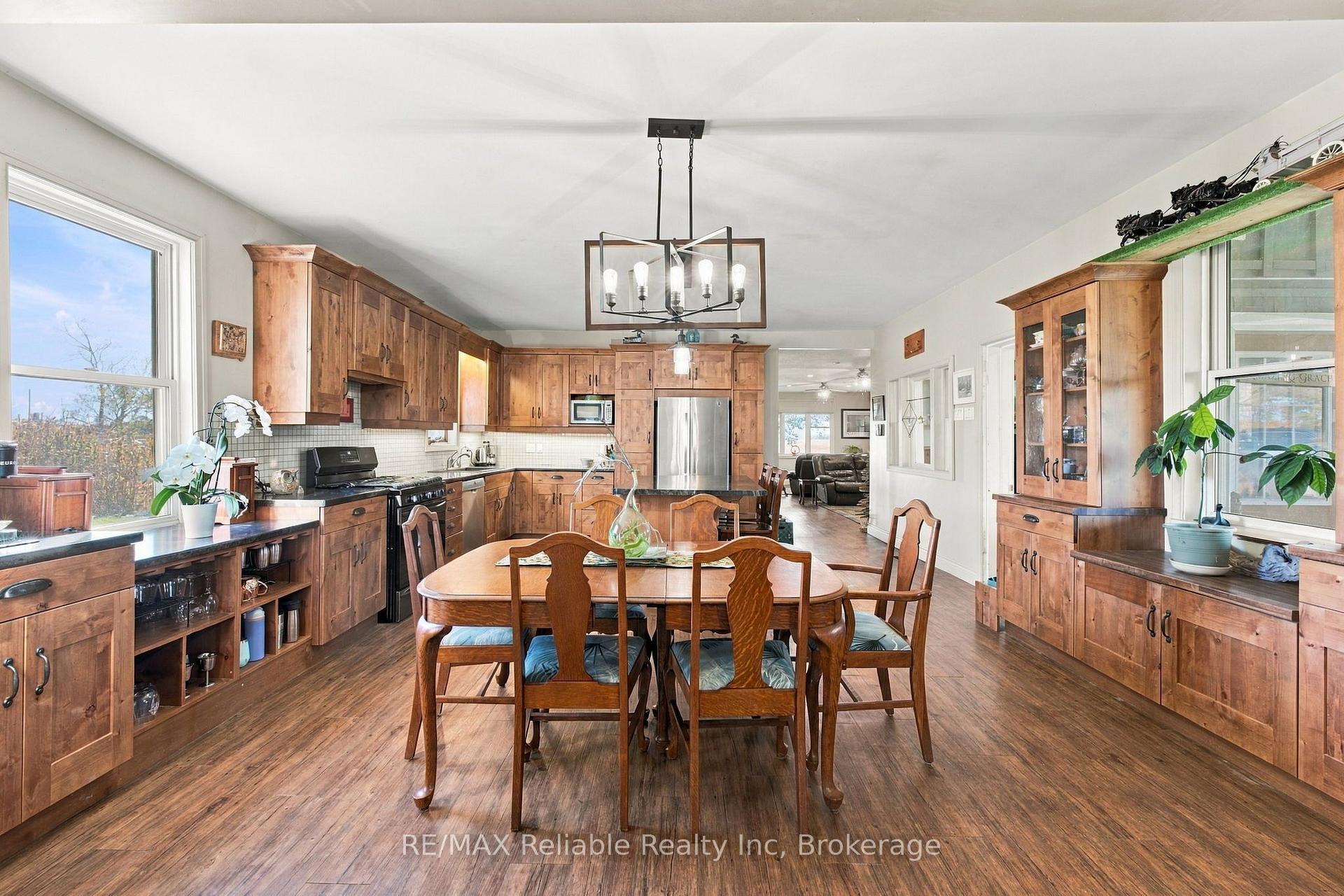 Photo 22 of 81567 Cp Line, Ashfield-Colborne-Wawanosh, Colborne — HOMEH