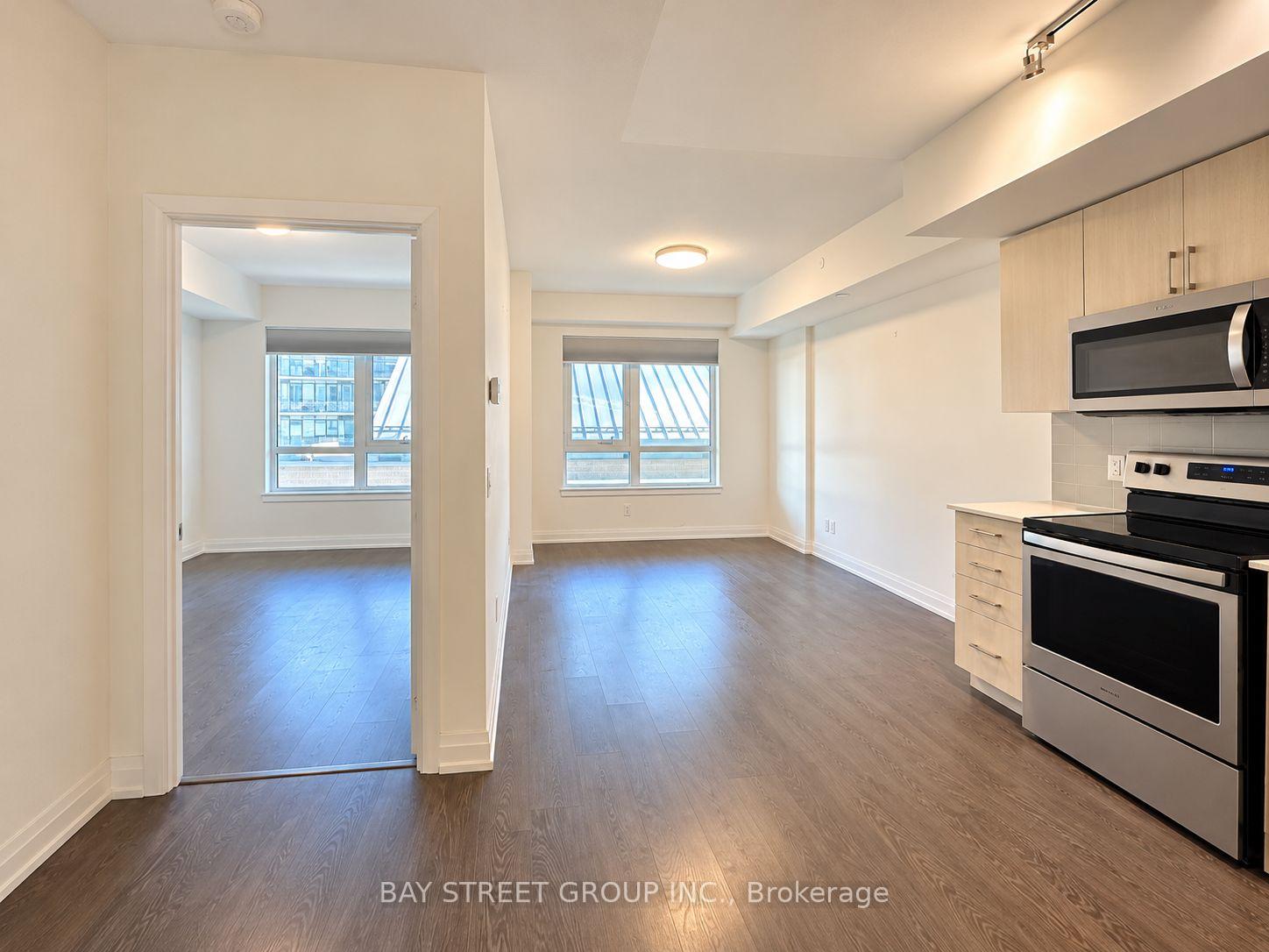 Photo 4 of Unit 302, 591 Sheppard Avenue E, North York, Bayview Village — HOMEH
