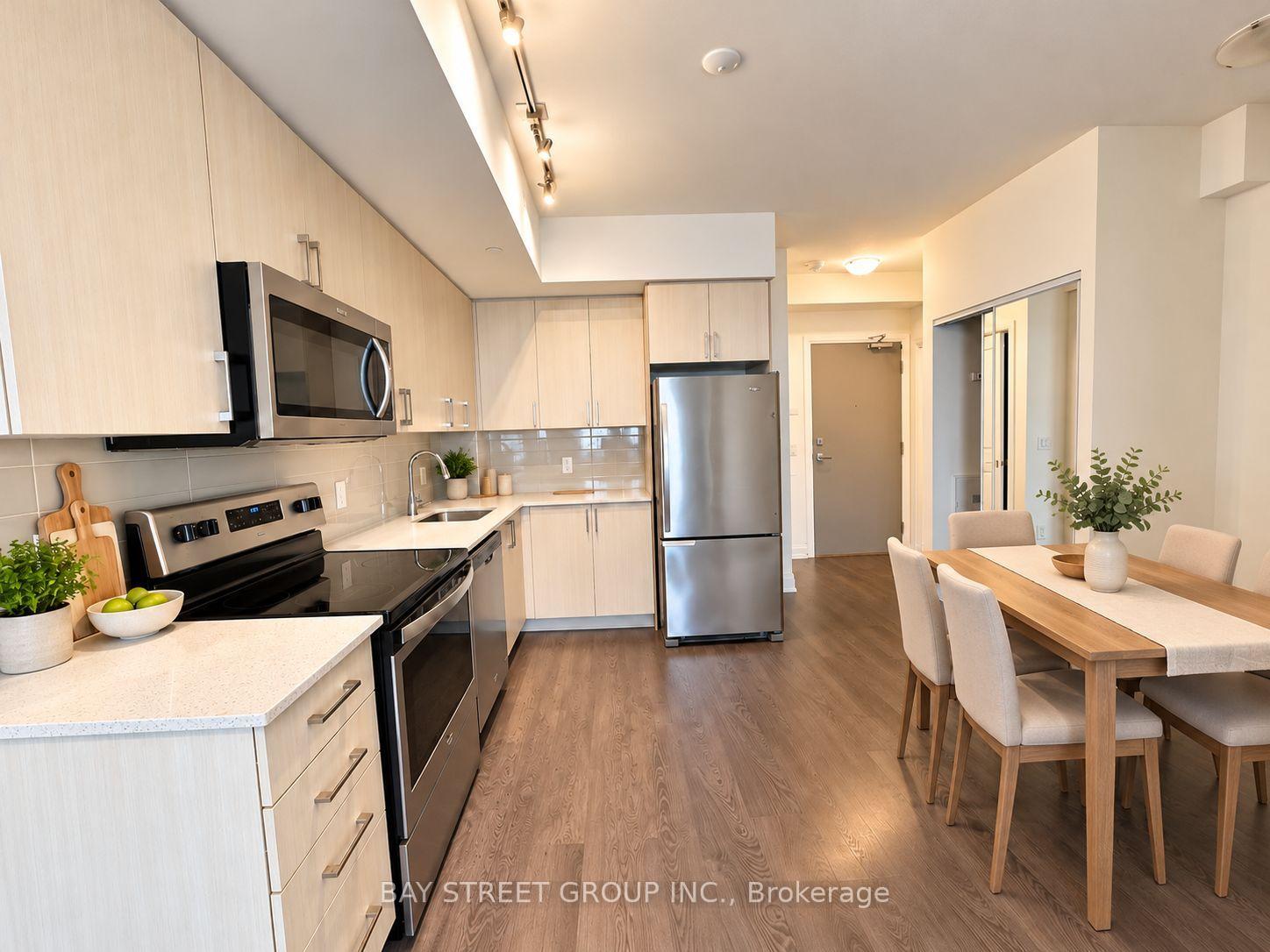 Photo 7 of Unit 302, 591 Sheppard Avenue E, North York, Bayview Village — HOMEH