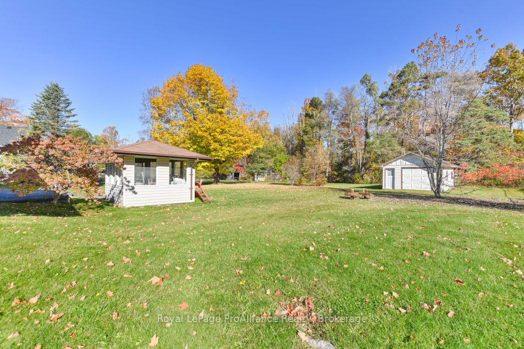 Photo 10 of 218541 Loyalist Parkway, Quinte West, Murray Ward — HOMEH