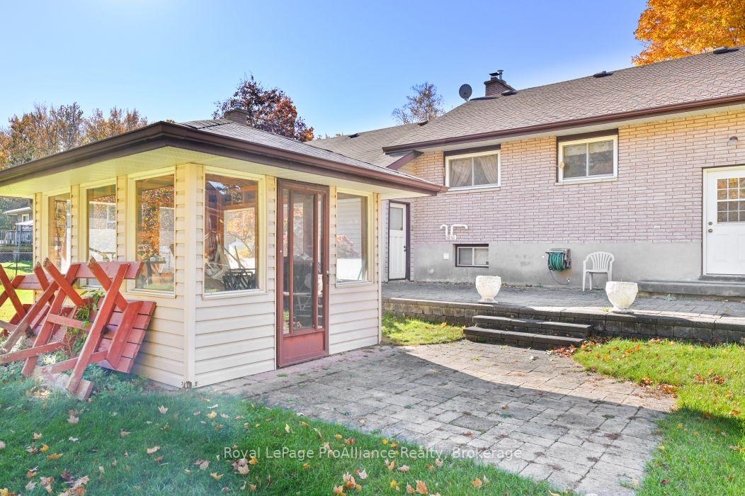 Photo 13 of 218541 Loyalist Parkway, Quinte West, Murray Ward — HOMEH