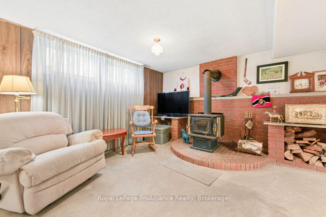 Photo 36 of 218541 Loyalist Parkway, Quinte West, Murray Ward — HOMEH