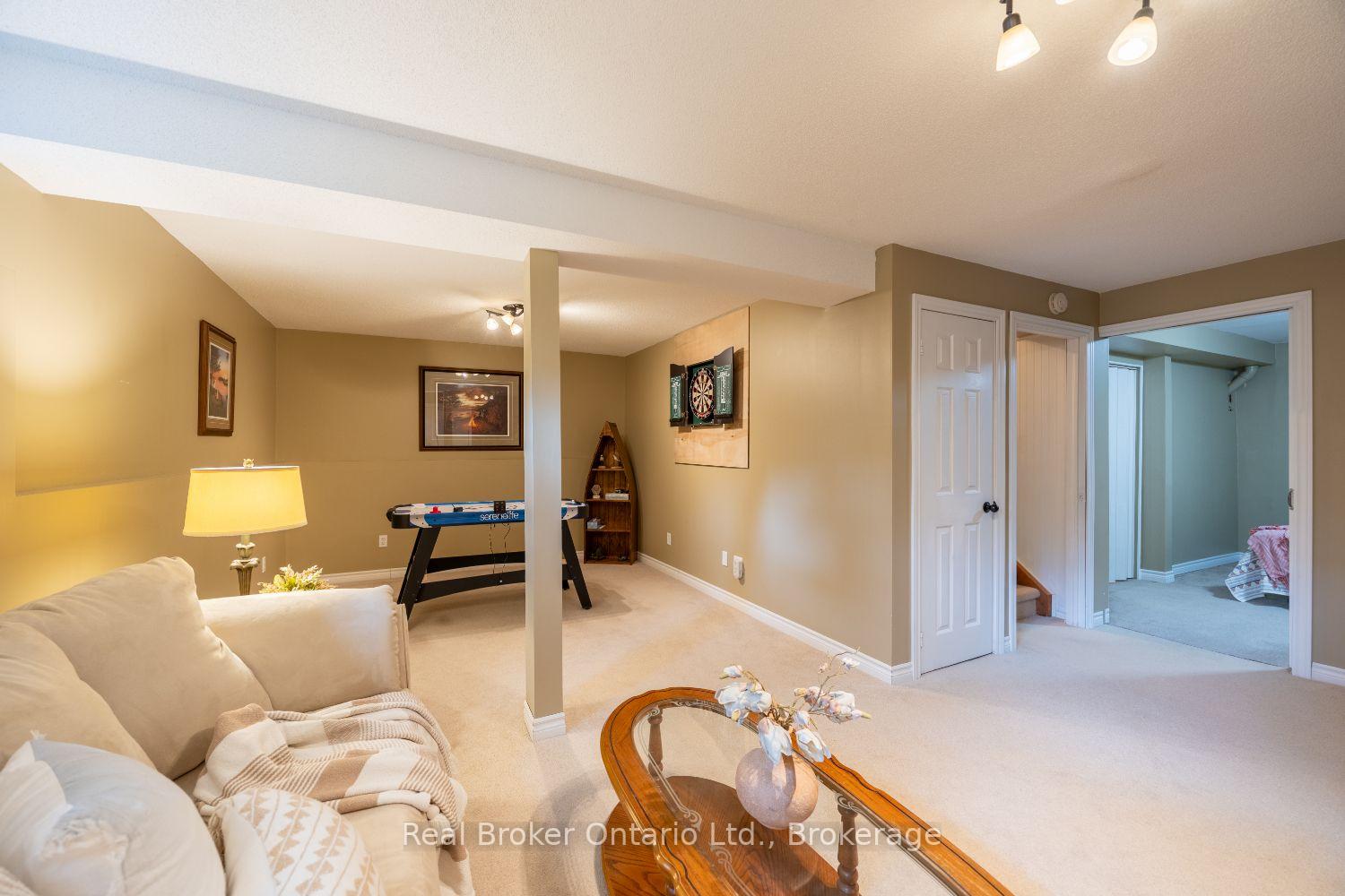 Photo 34 of 7 Wiesenweg, Scugog, Rural Scugog — HOMEH
