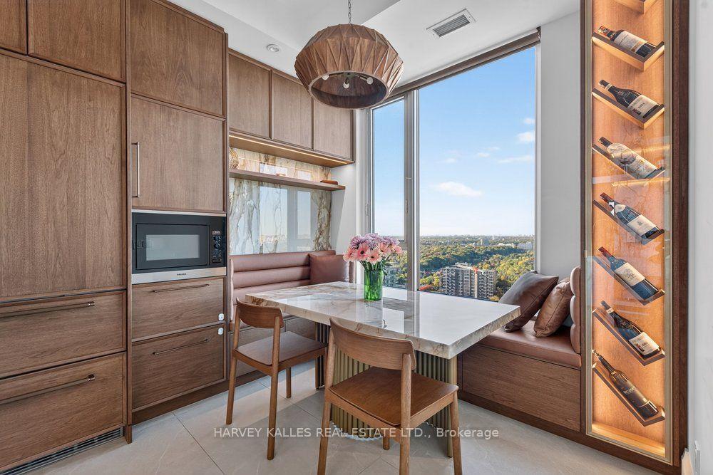 Photo 8 of Unit PH01, 1928 Lakeshore Boulevard W, Toronto, South Parkdale — HOMEH